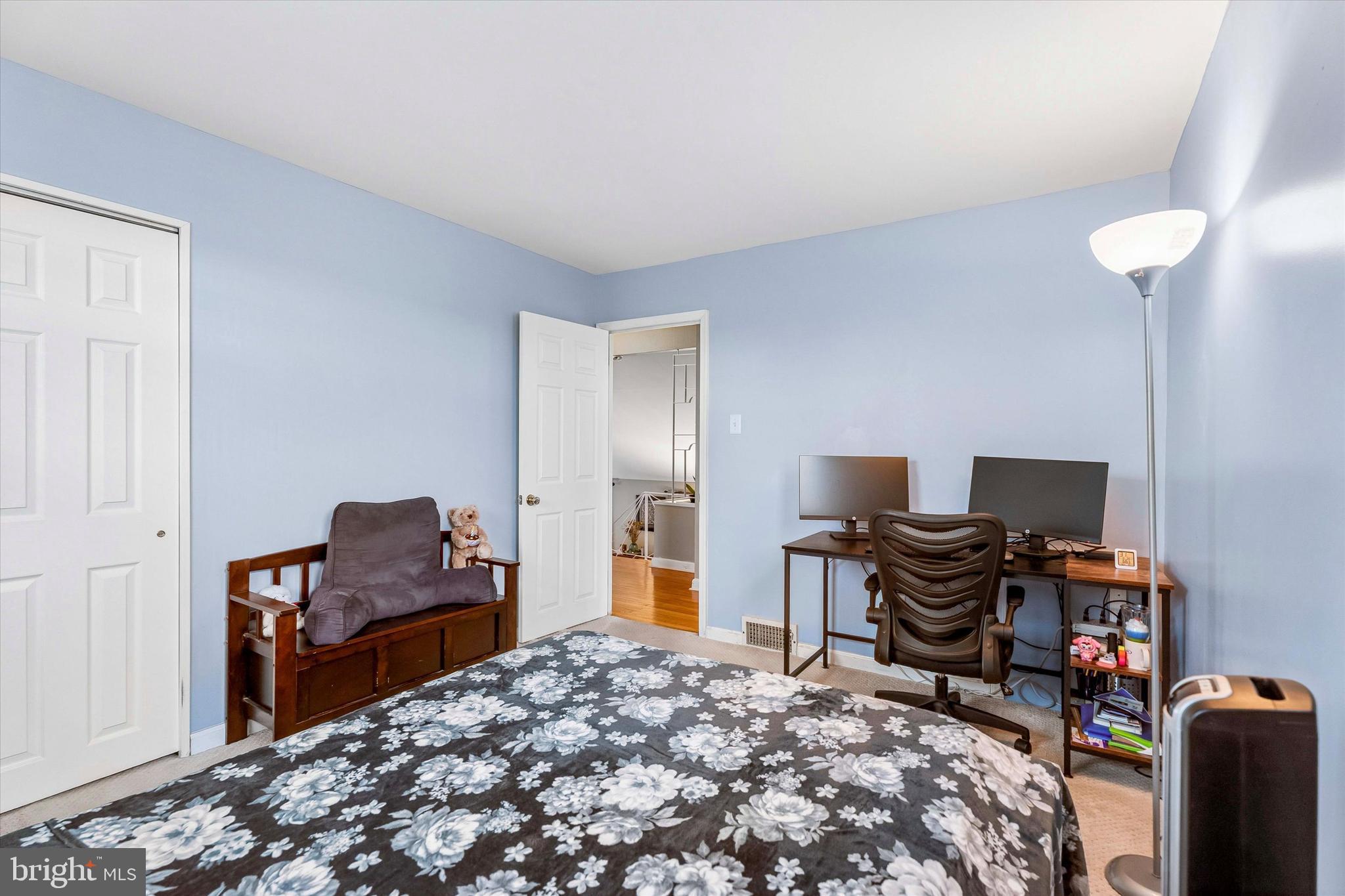 LYNNWOOD - Residential