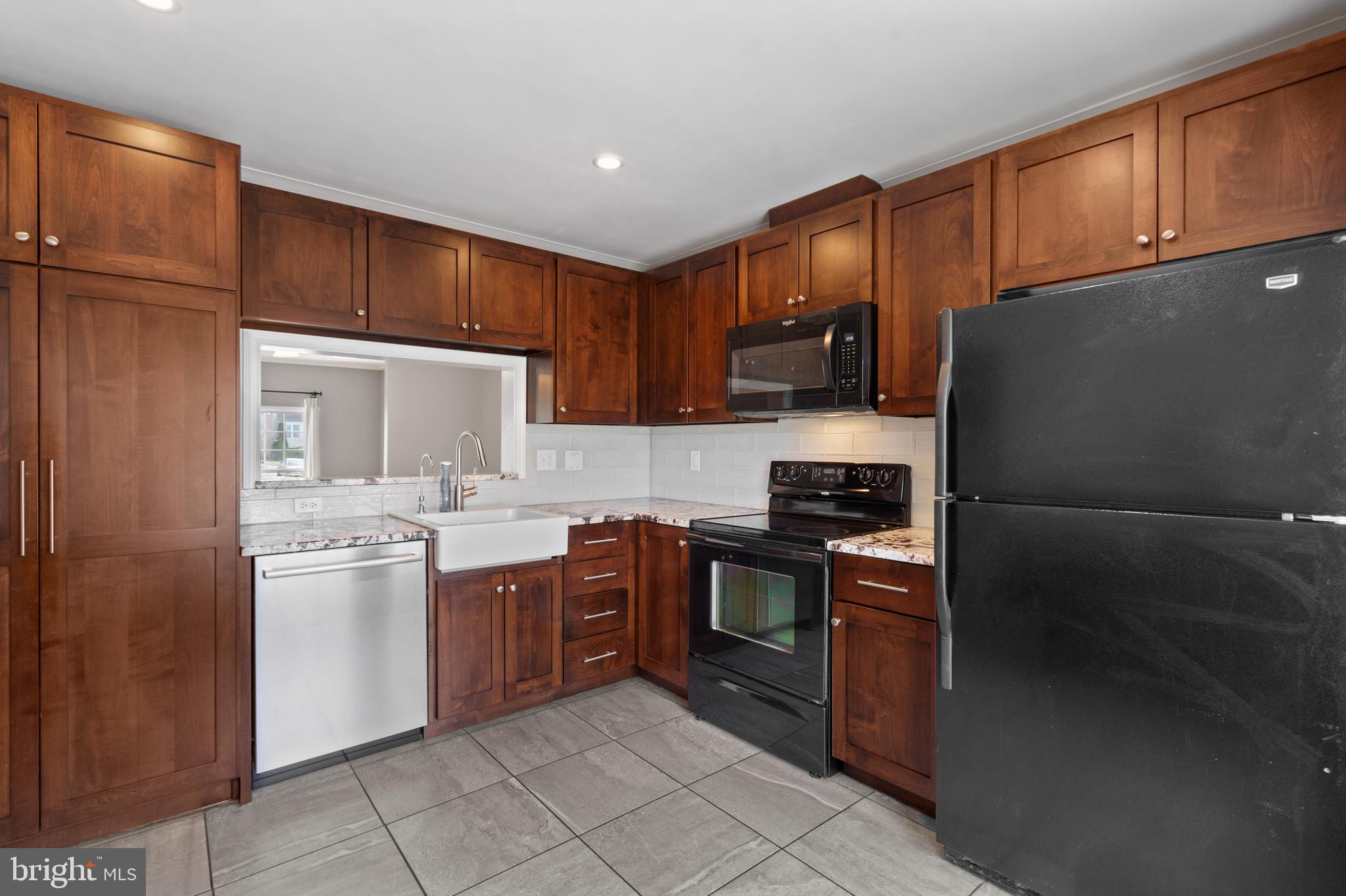 6731 JENNY LEIGH COURT