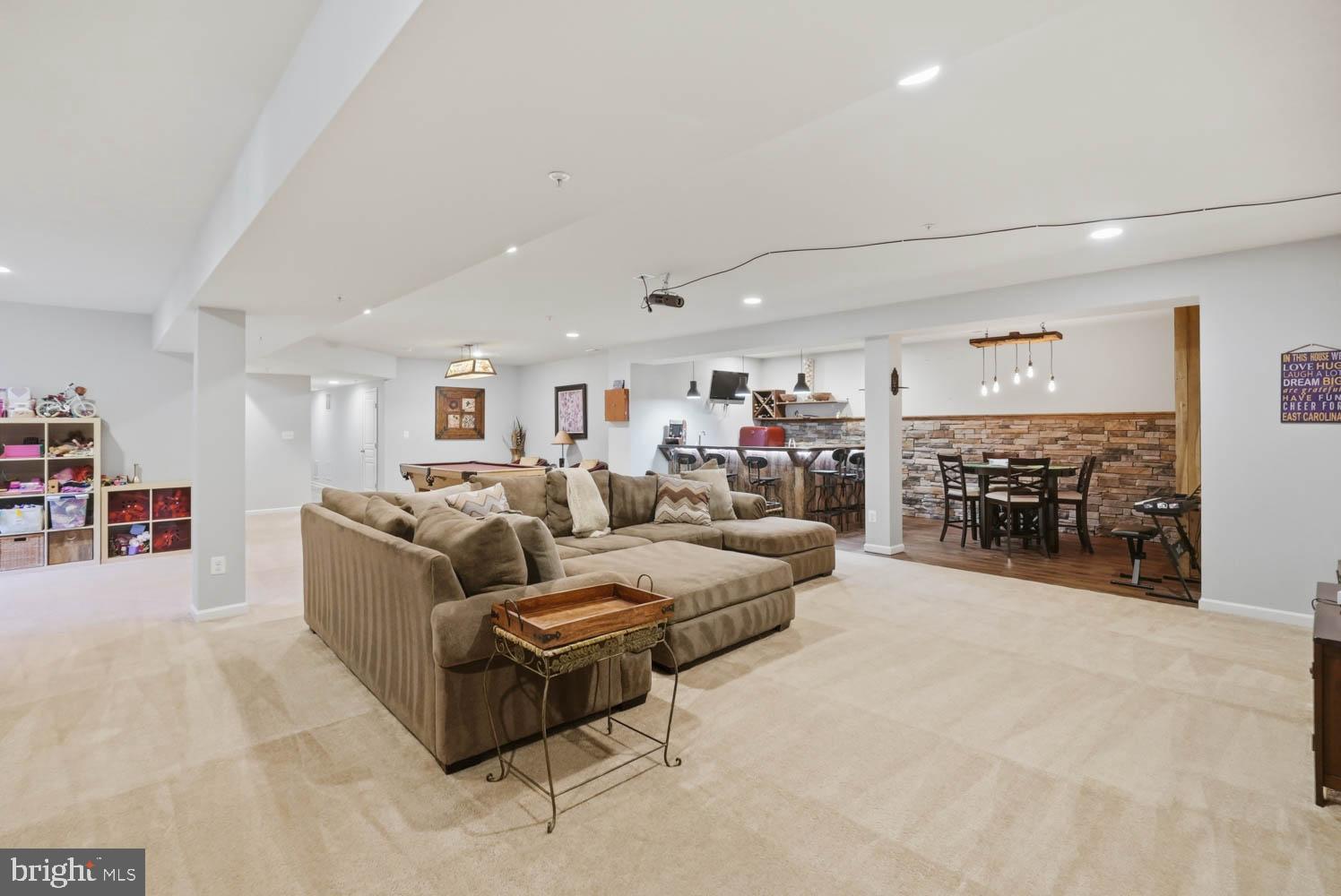 SARANAC - Residential