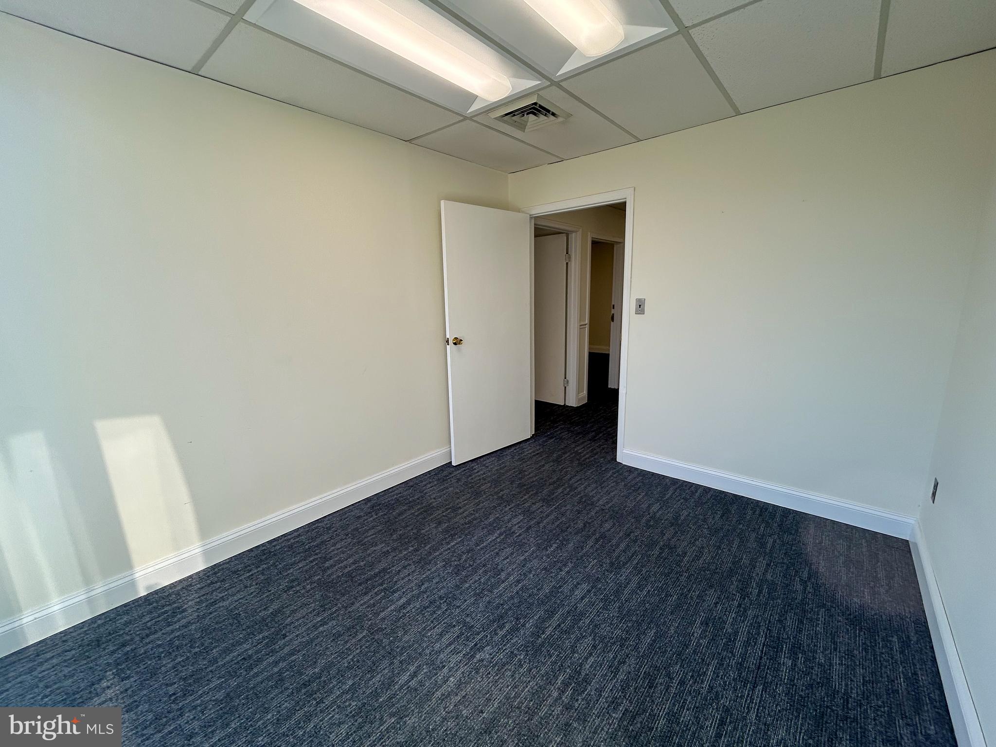 TOWSON - Commercial Sale