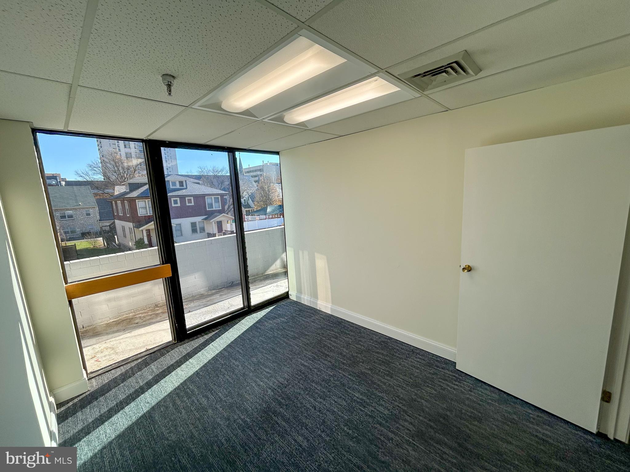 TOWSON - Commercial Sale