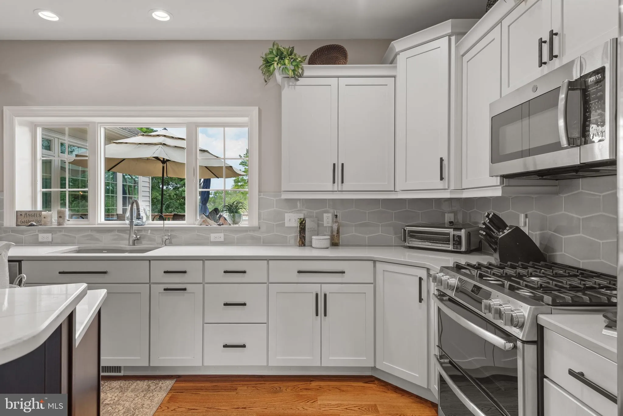 Lancaster, Pennsylvania 17601, United States, 5 Bedrooms Bedrooms, ,3 BathroomsBathrooms,Residential,Coming Soon,179935