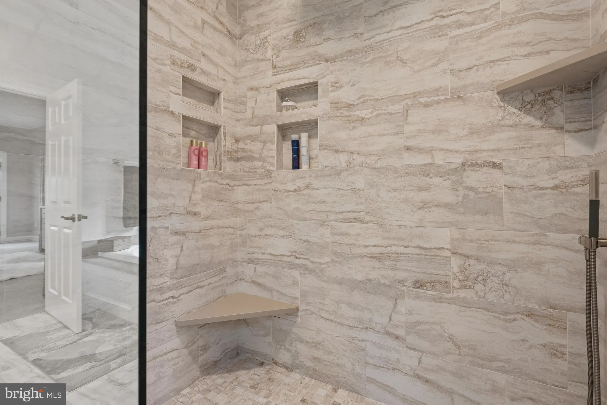 Lancaster, Pennsylvania 17601, United States, 5 Bedrooms Bedrooms, ,3 BathroomsBathrooms,Residential,Coming Soon,179935