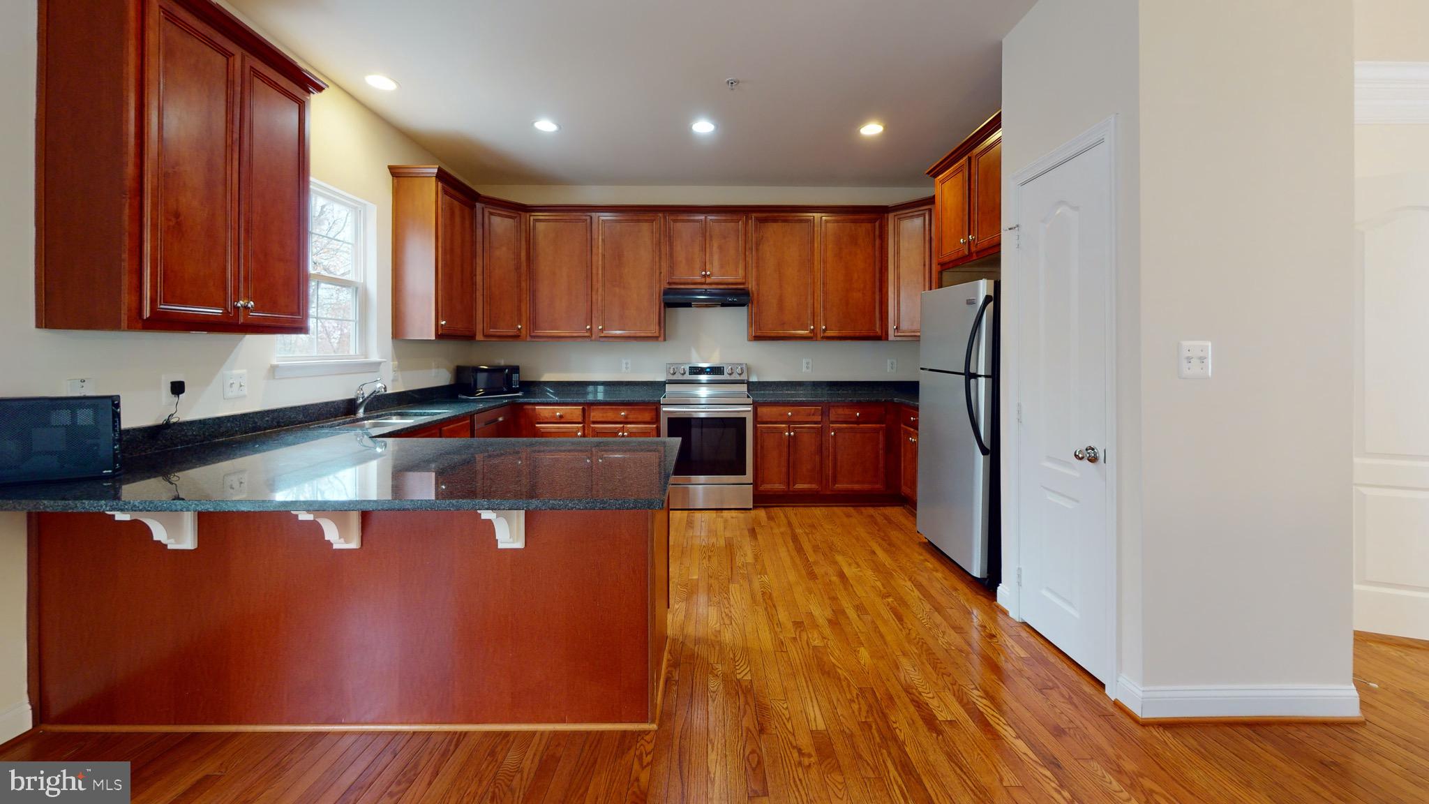 RIVER WATCH - Residential