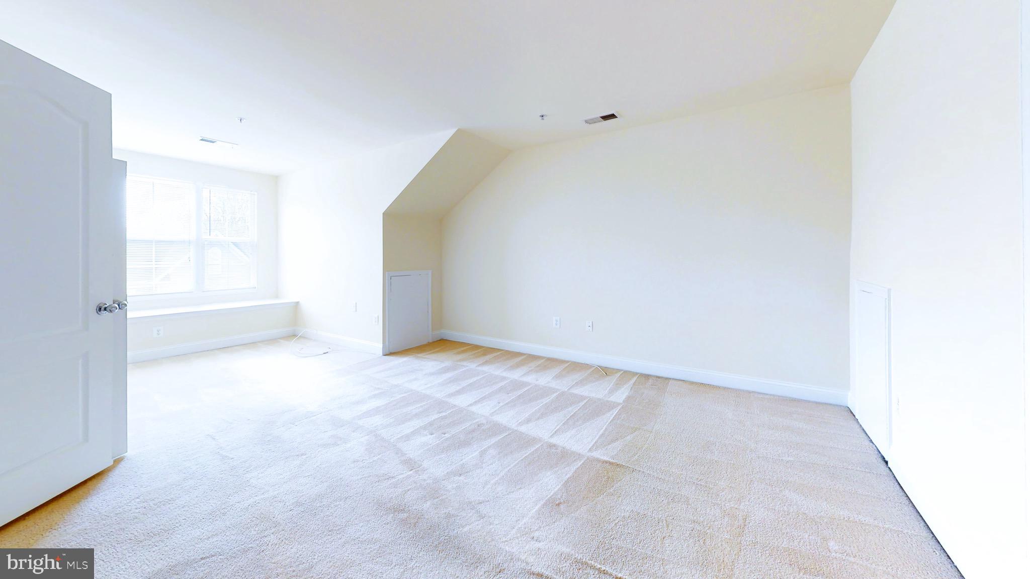 RIVER WATCH - Residential