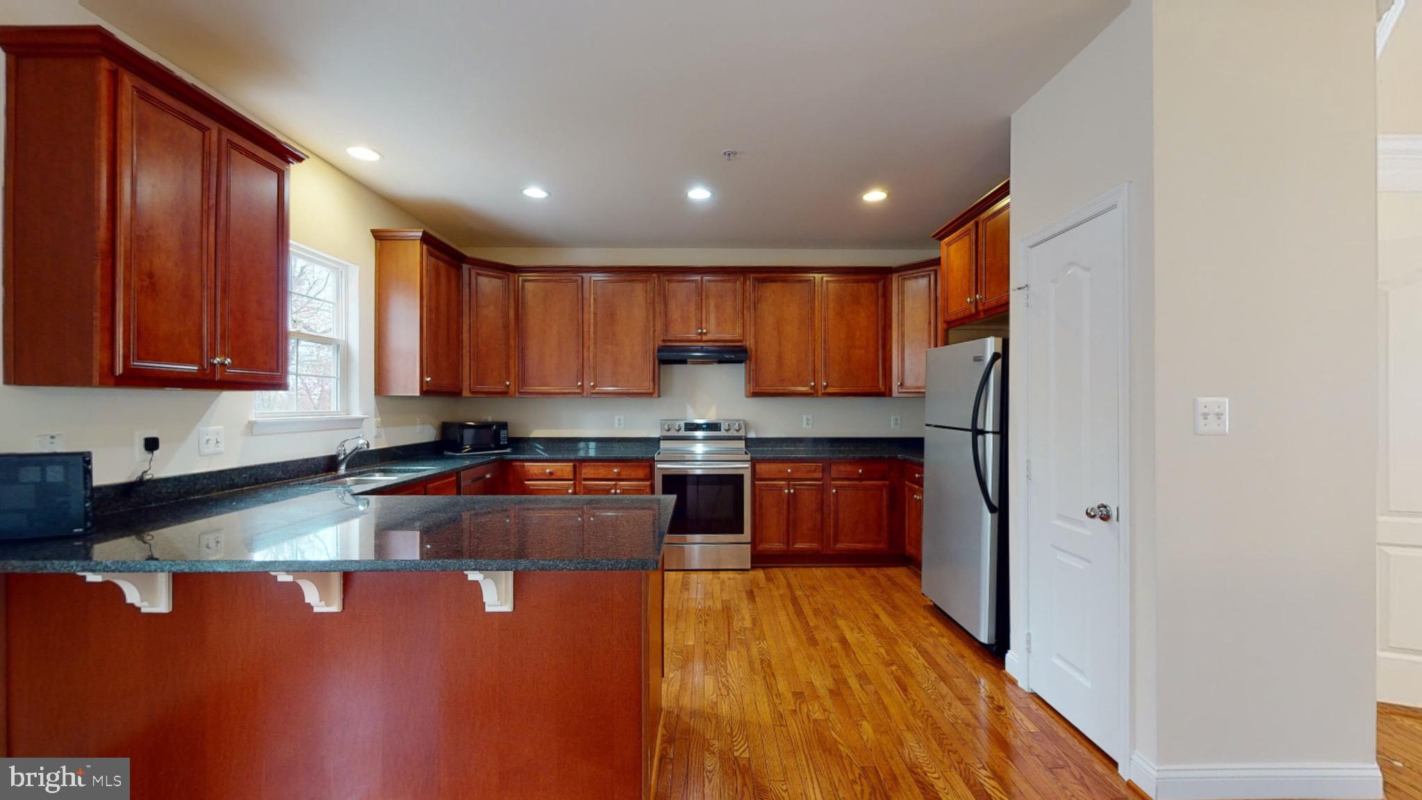 RIVER WATCH - Residential