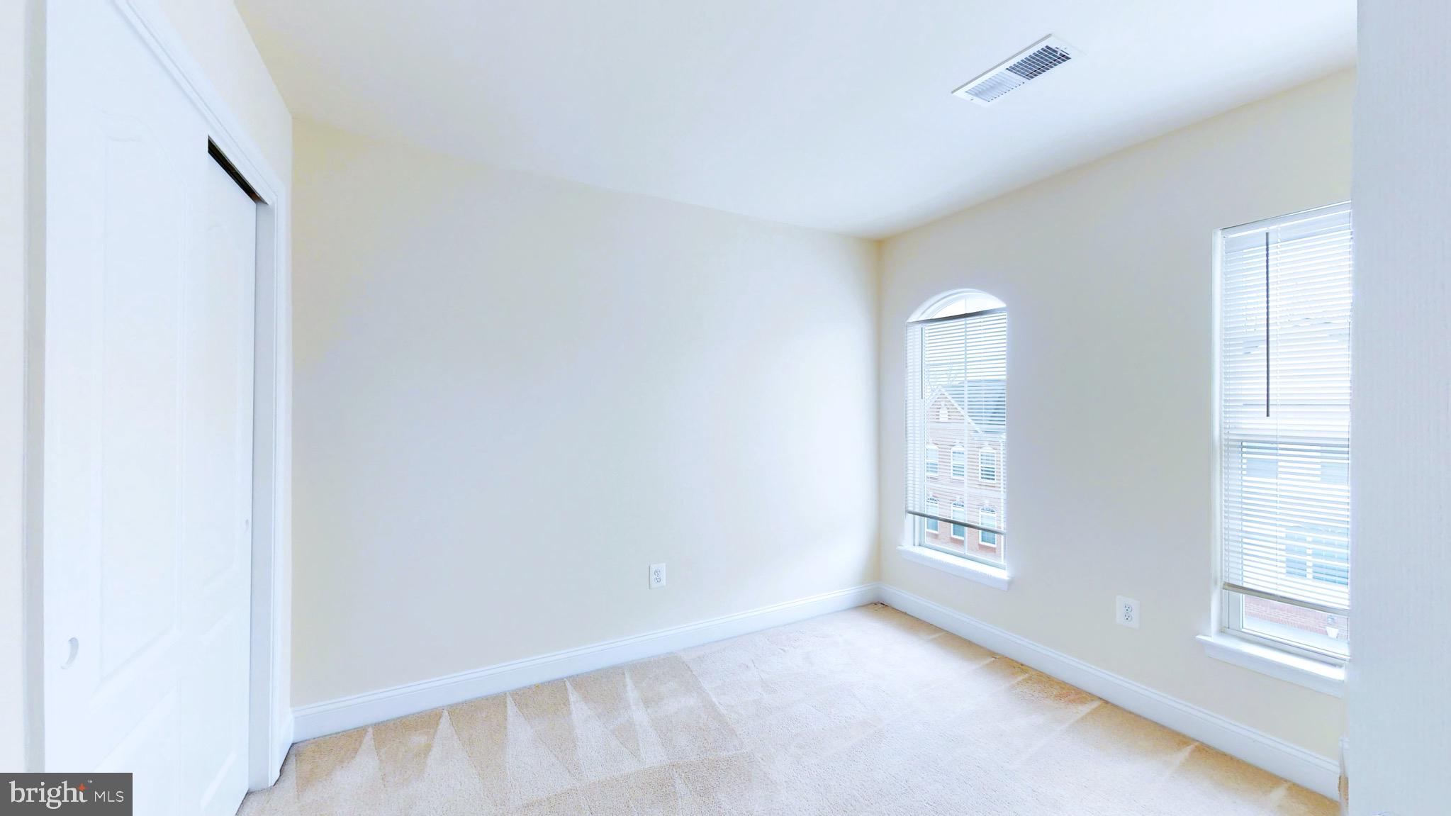 RIVER WATCH - Residential