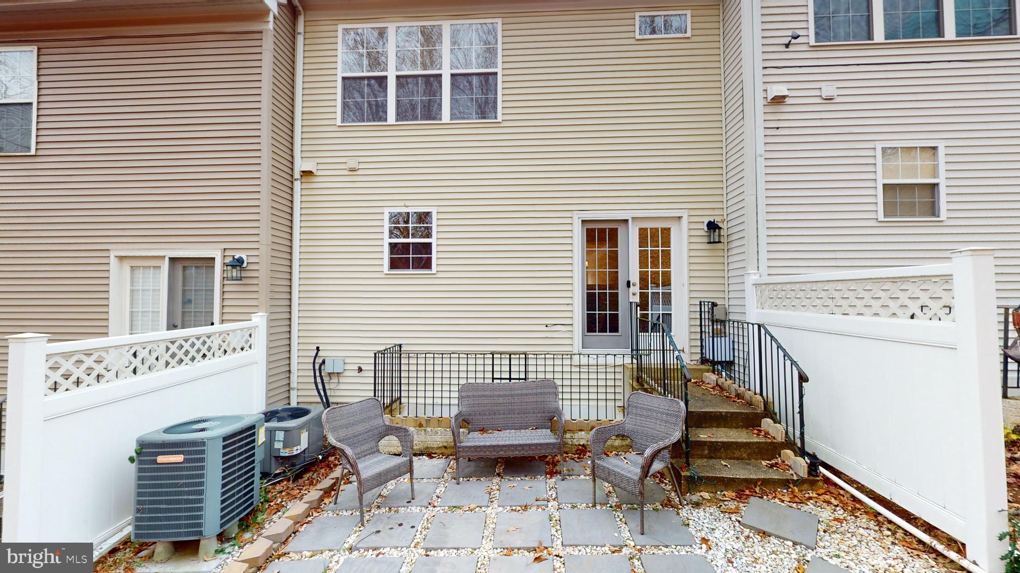 RIVER WATCH - Residential