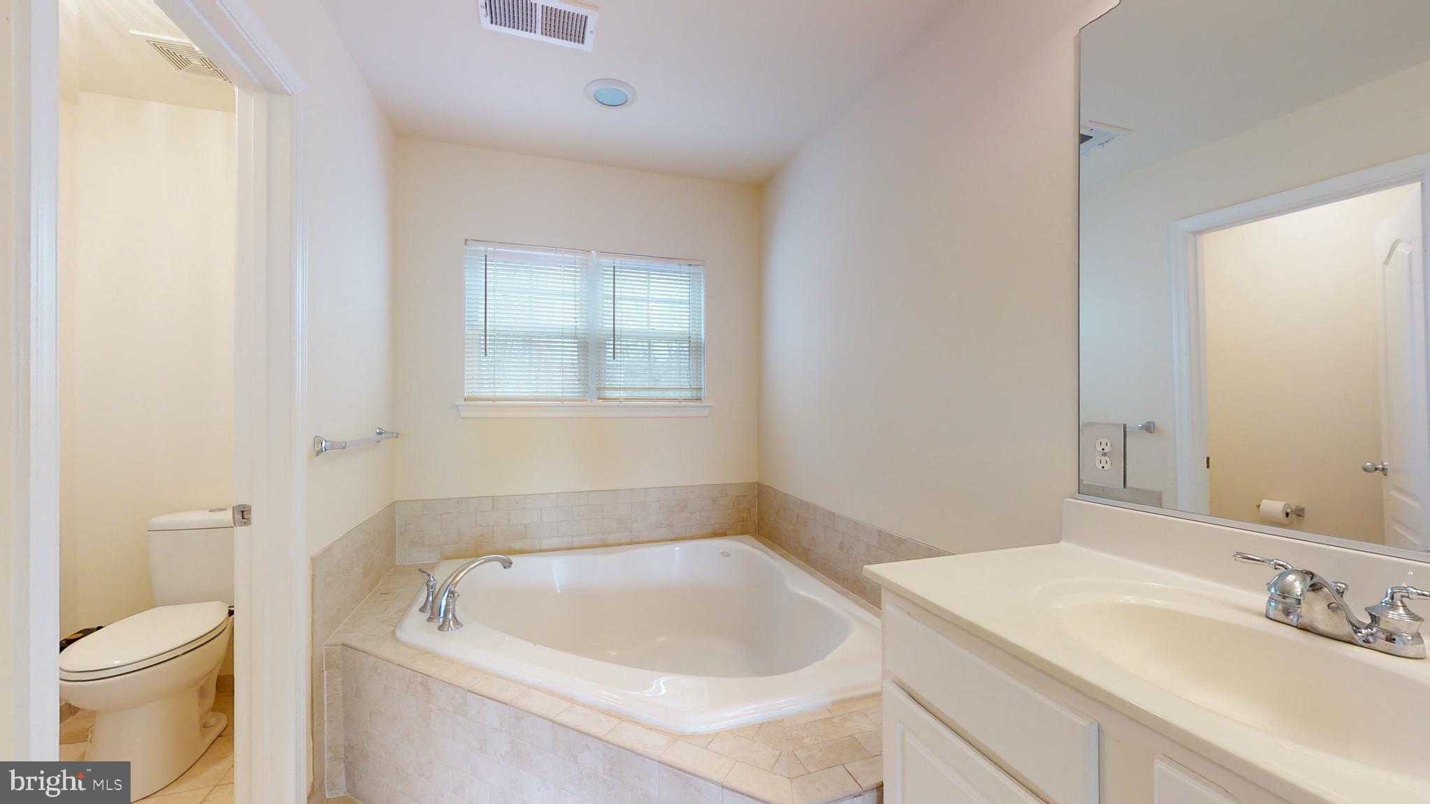 RIVER WATCH - Residential