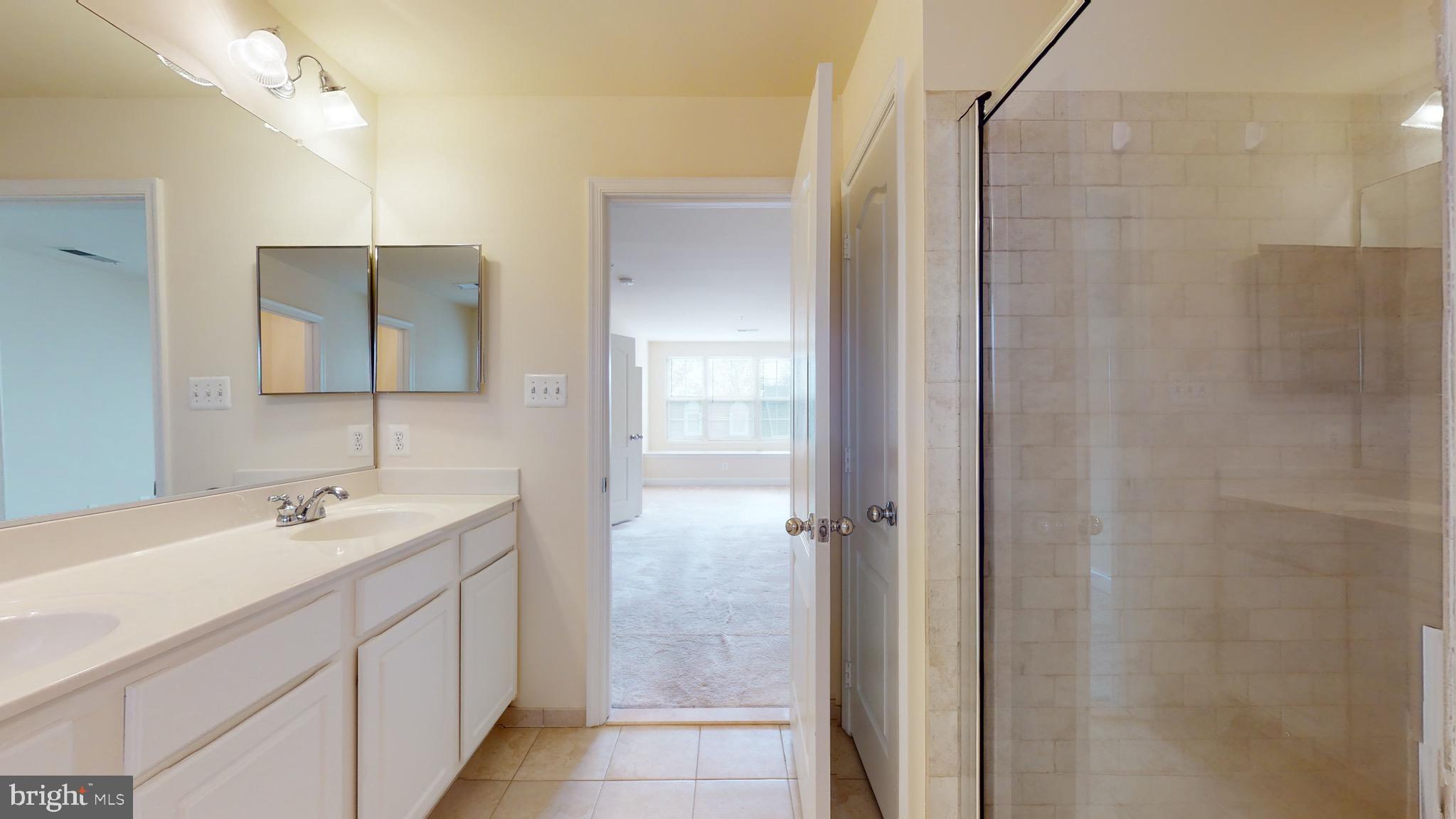 RIVER WATCH - Residential