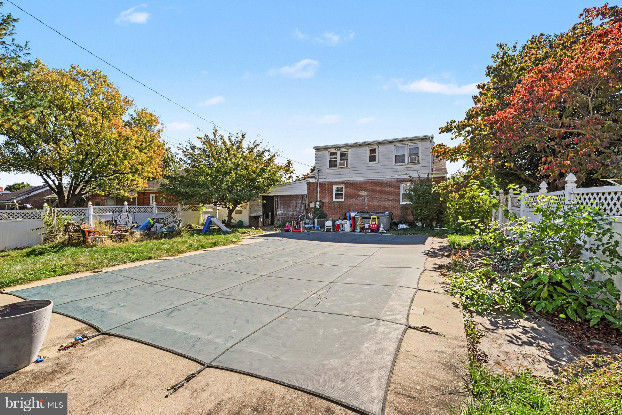 5012 CONSTITUTION AVENUE