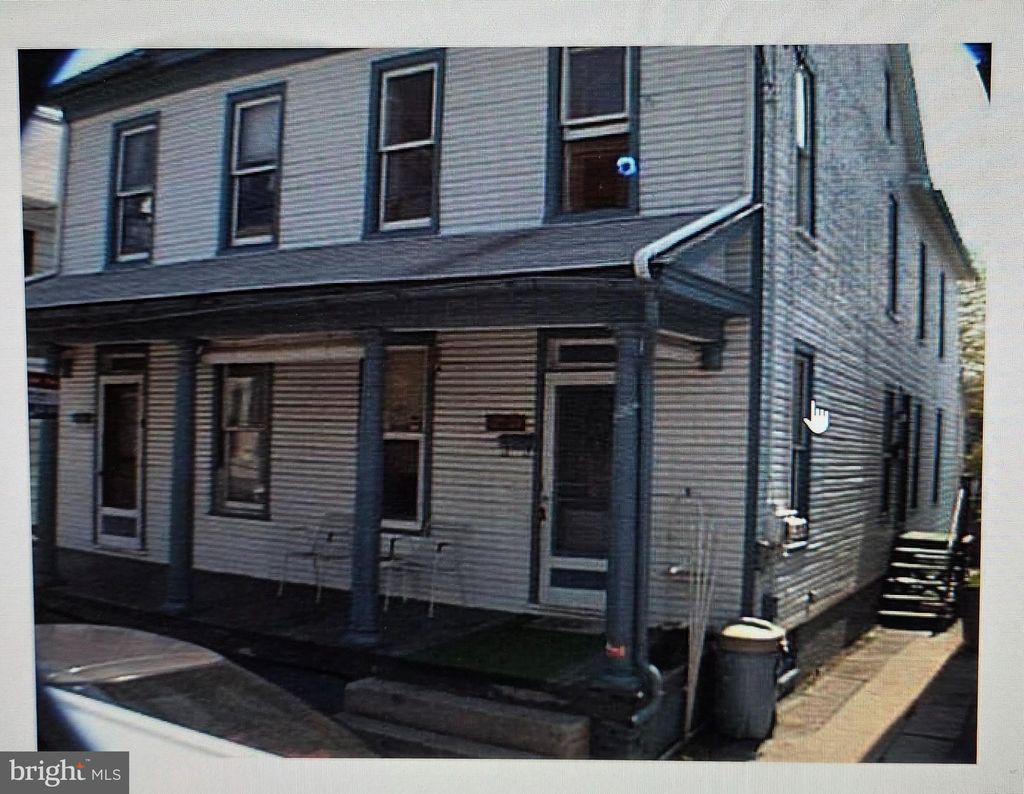 Photo of 226 E Poplar Street 2261/2, HANOVER, PA 17331 (MLS # PAYK2093844)