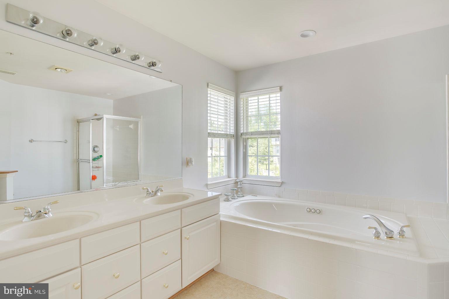 LONGWOOD - Residential