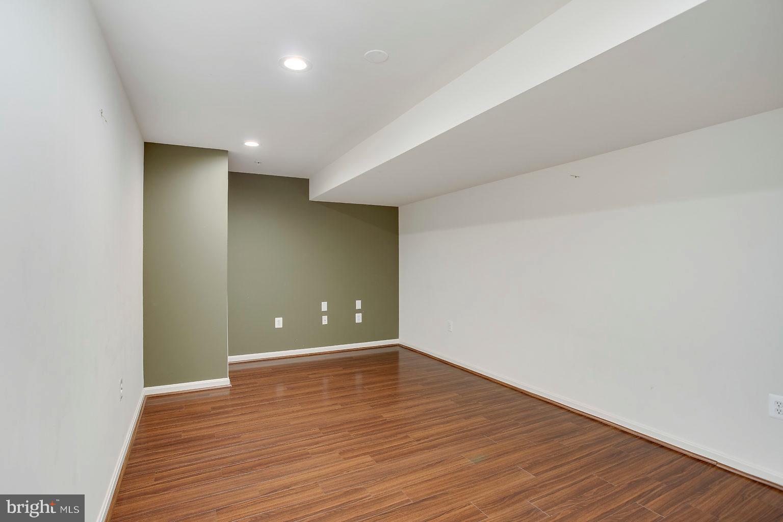 LONGWOOD - Residential