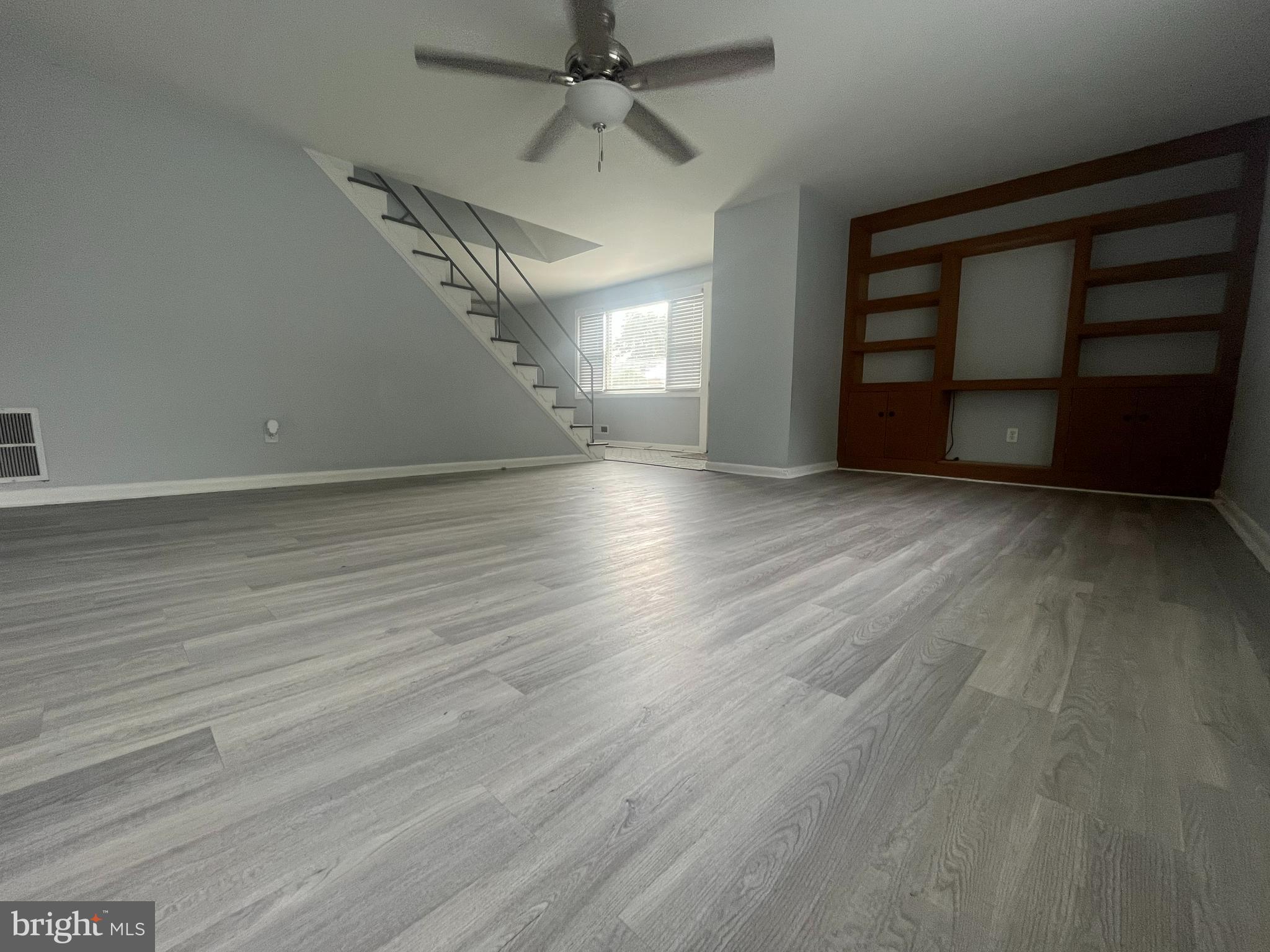 EASTCREST - Residential