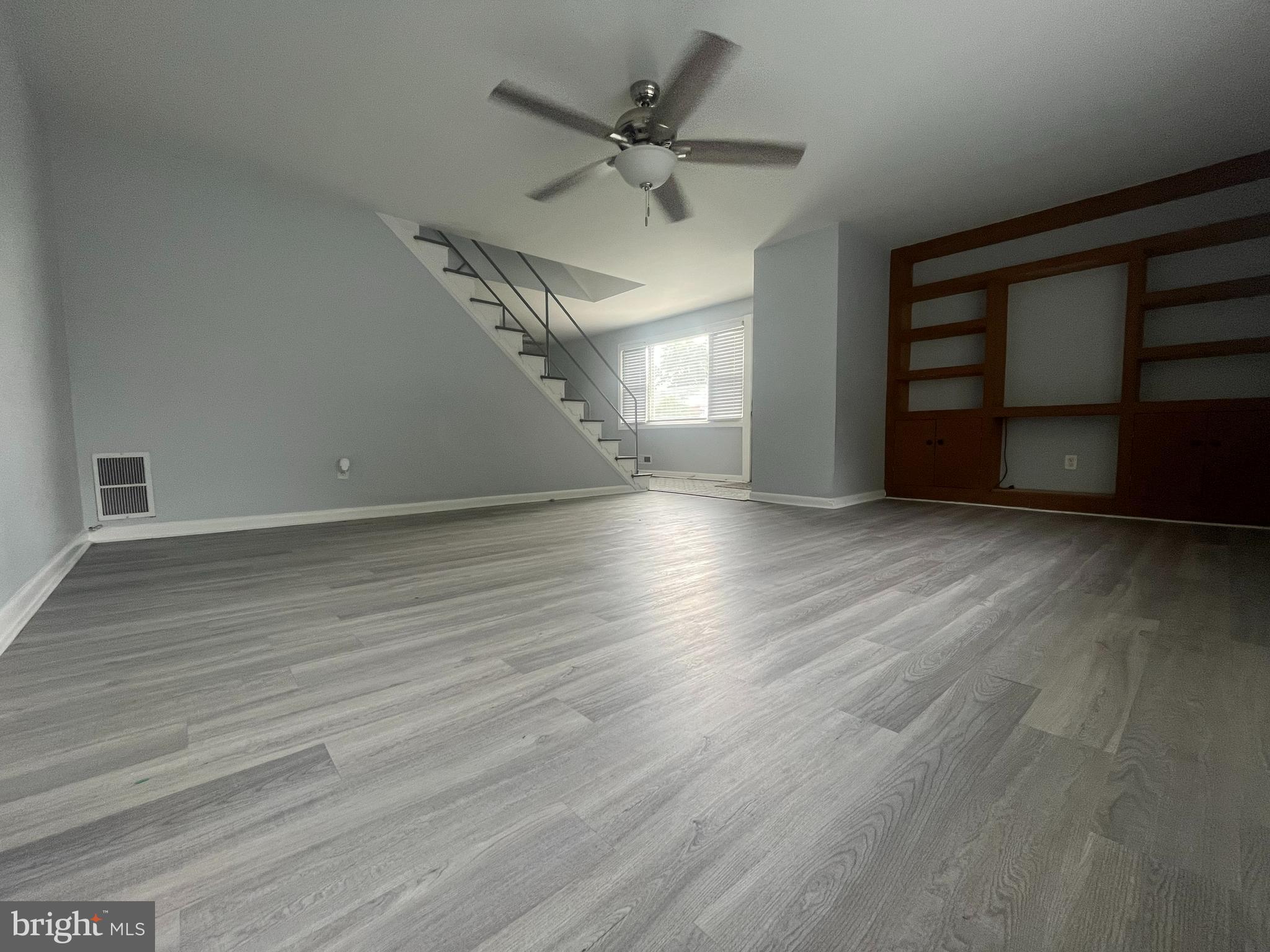 EASTCREST - Residential