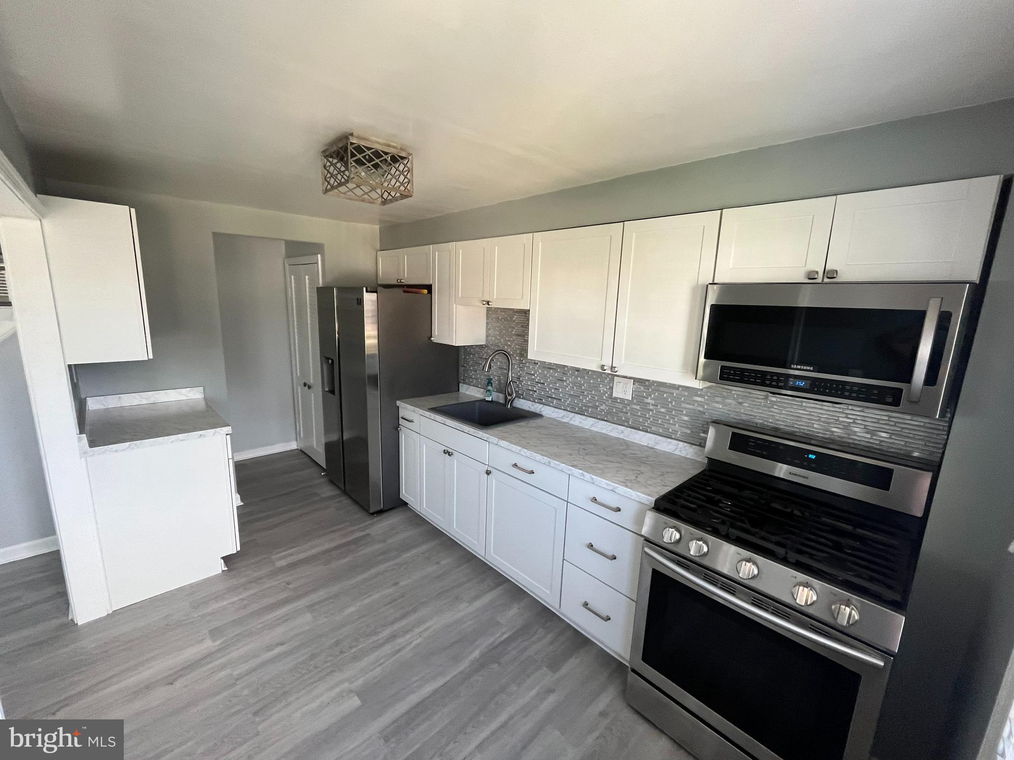 EASTCREST - Residential