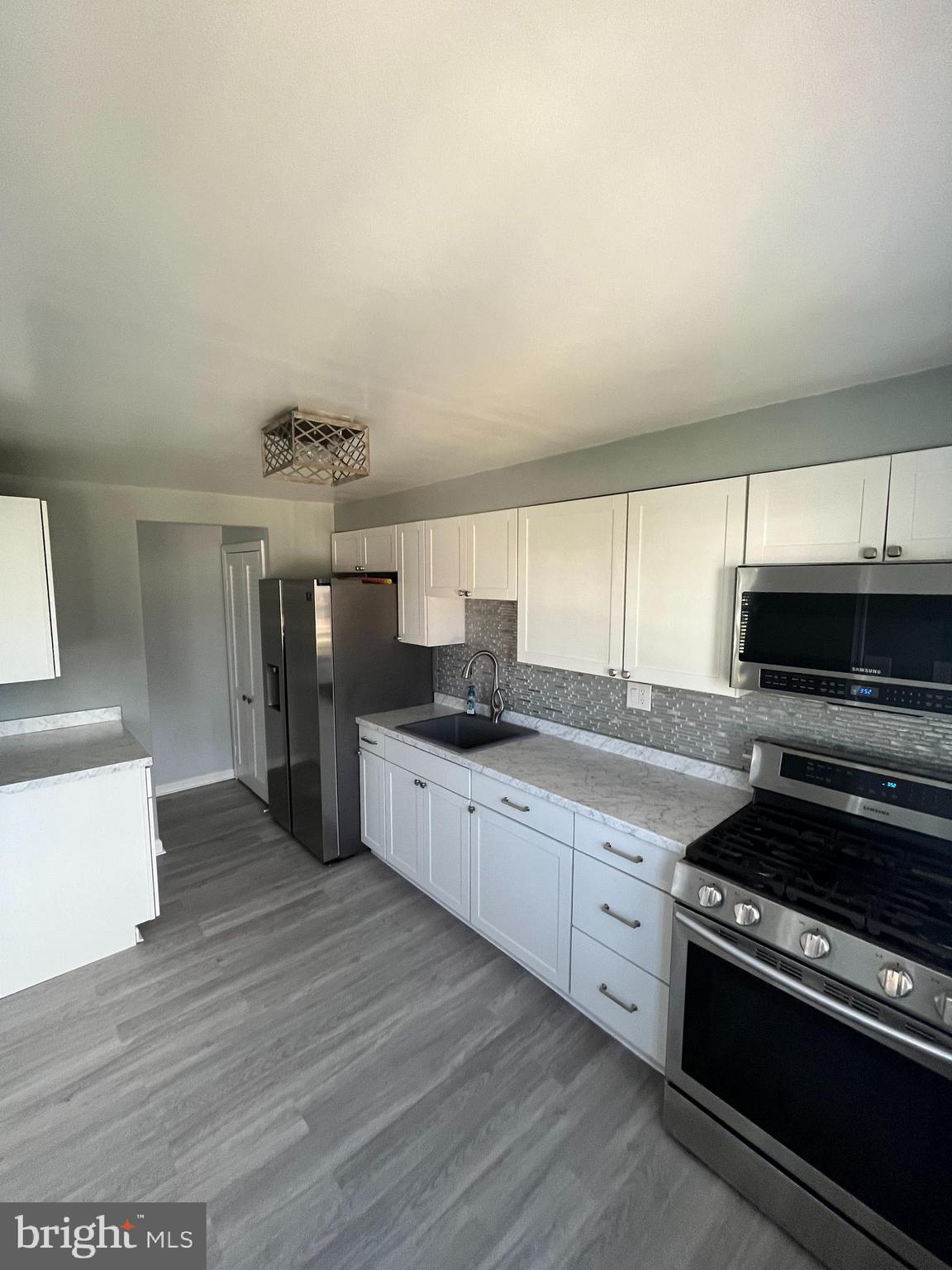 EASTCREST - Residential