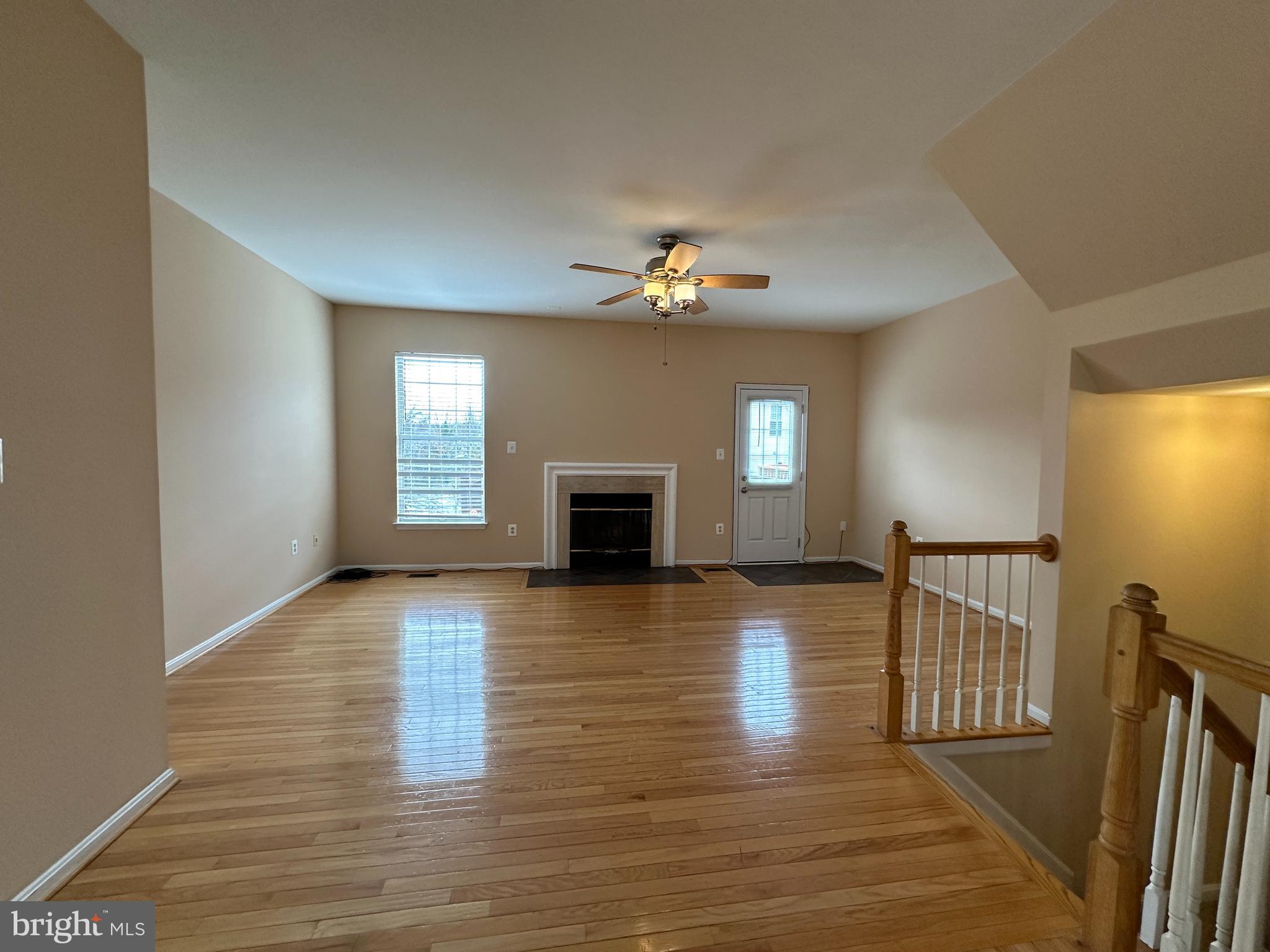 MCNAIR FARMS LANDBAY 11 - Residential Lease