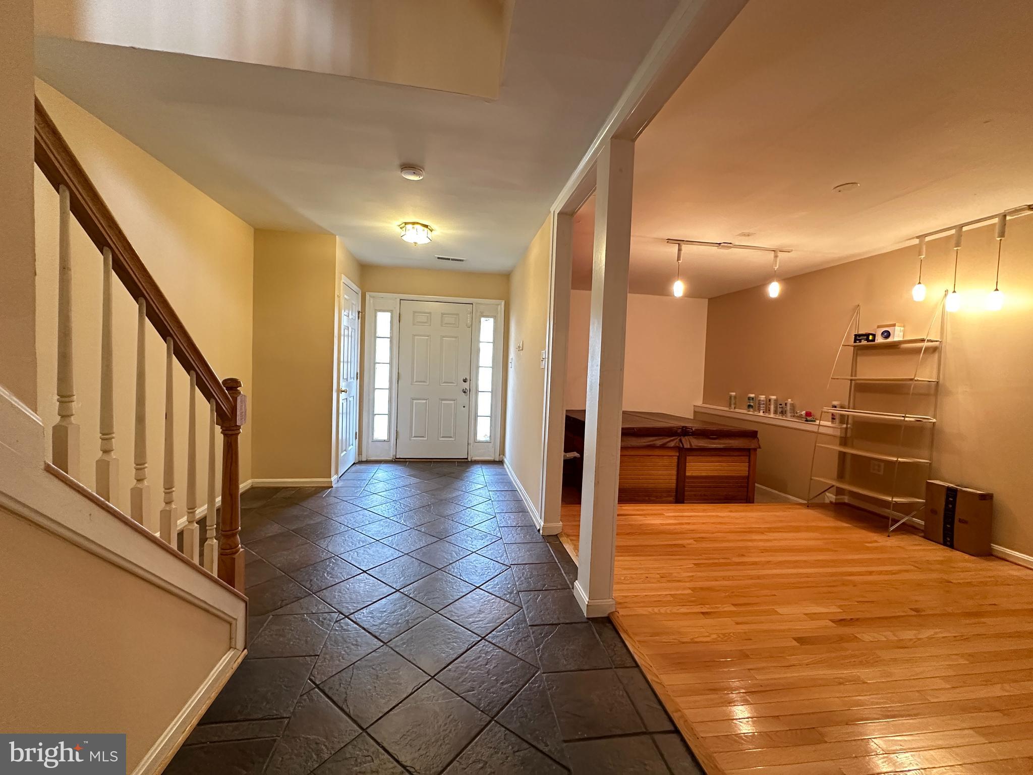 MCNAIR FARMS LANDBAY 11 - Residential Lease