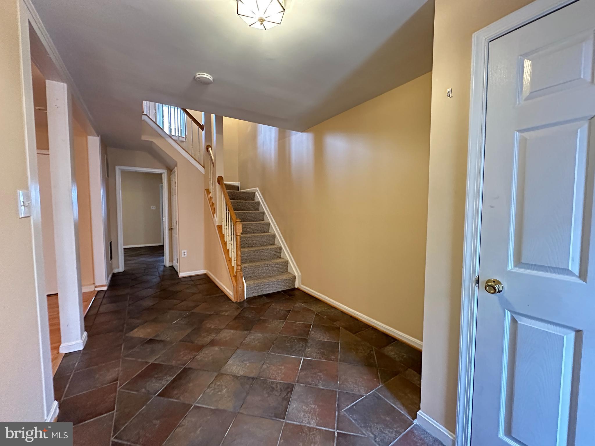 MCNAIR FARMS LANDBAY 11 - Residential Lease