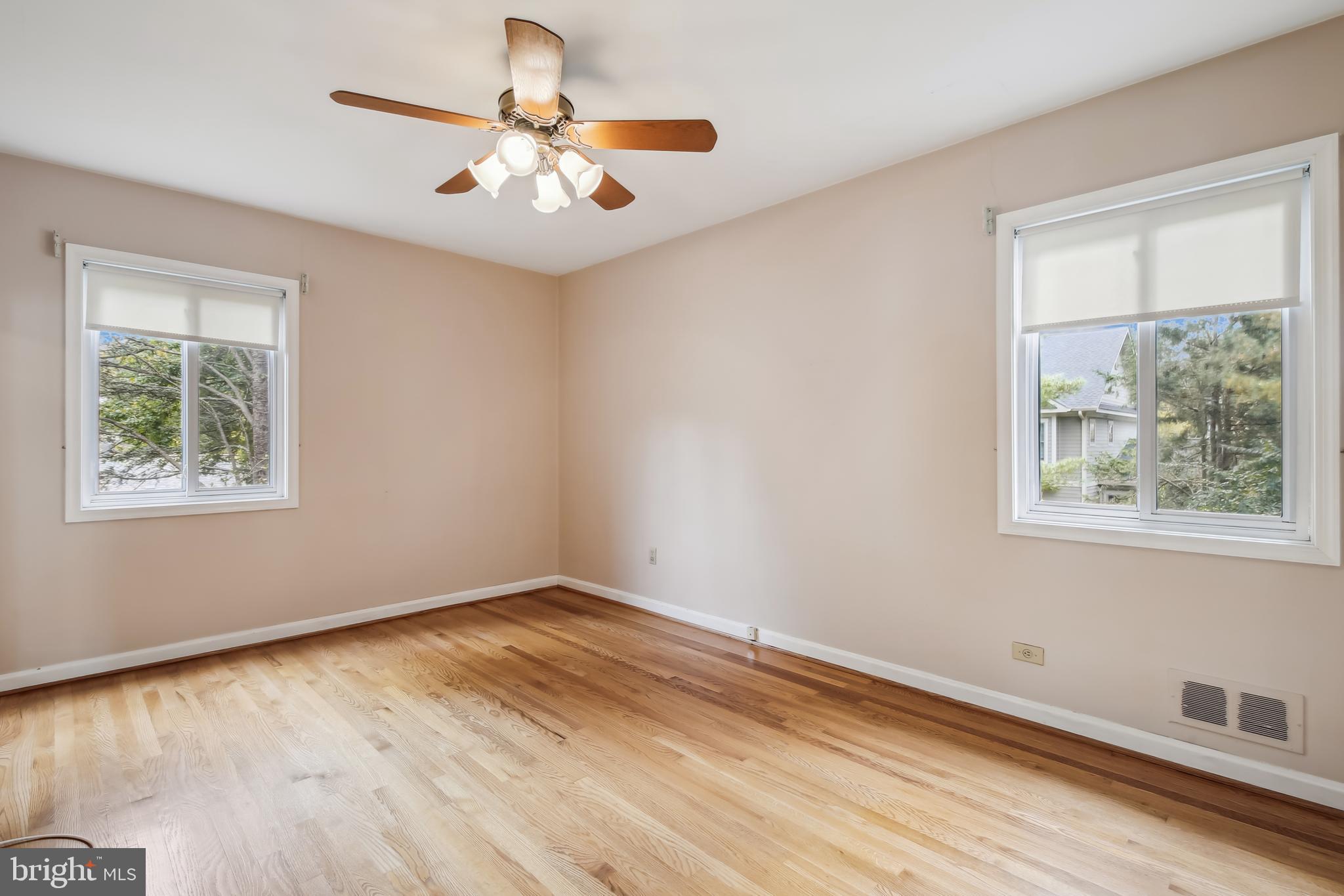 BERKSHIRE OAKWOOD - Residential