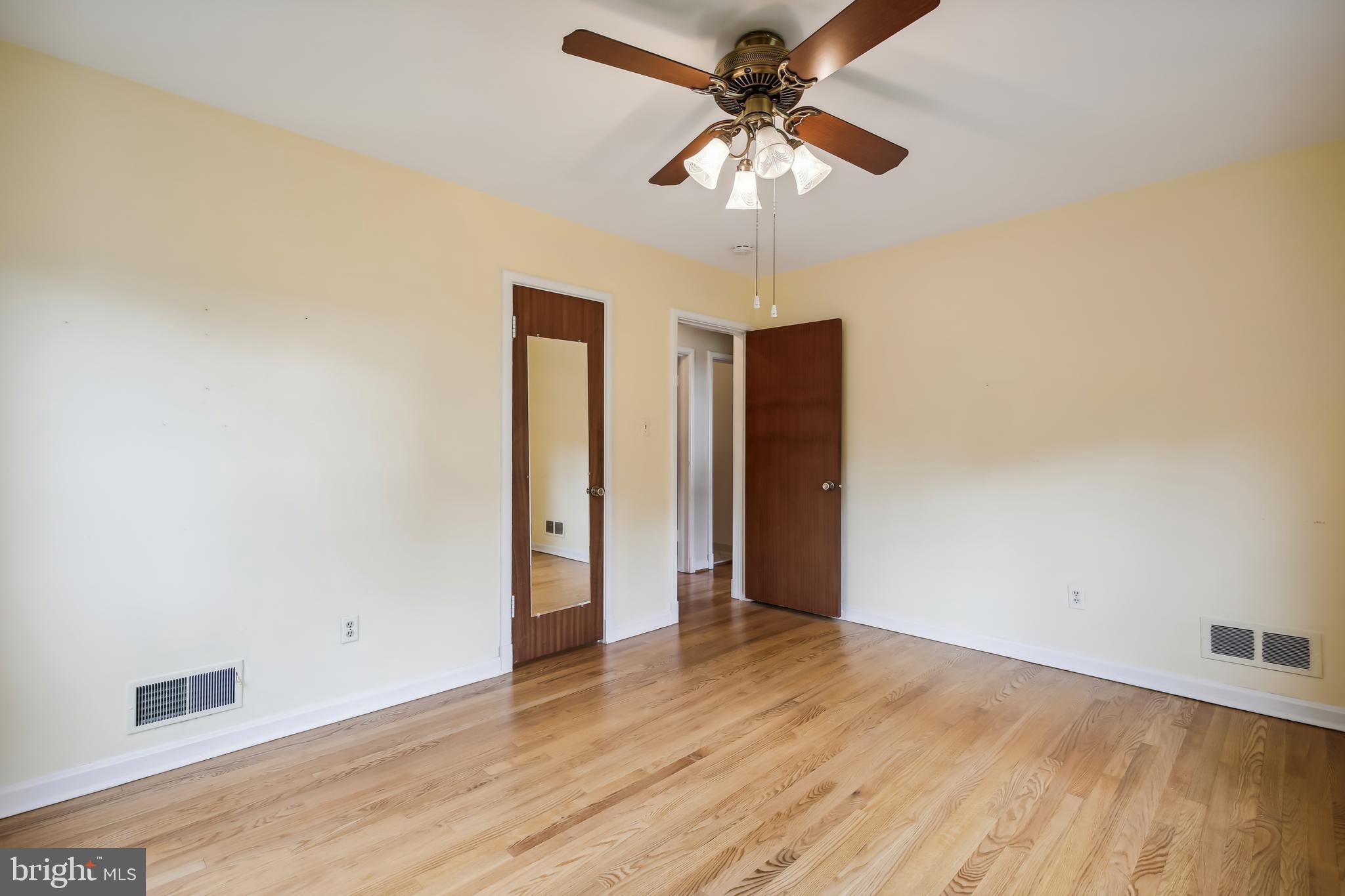 BERKSHIRE OAKWOOD - Residential