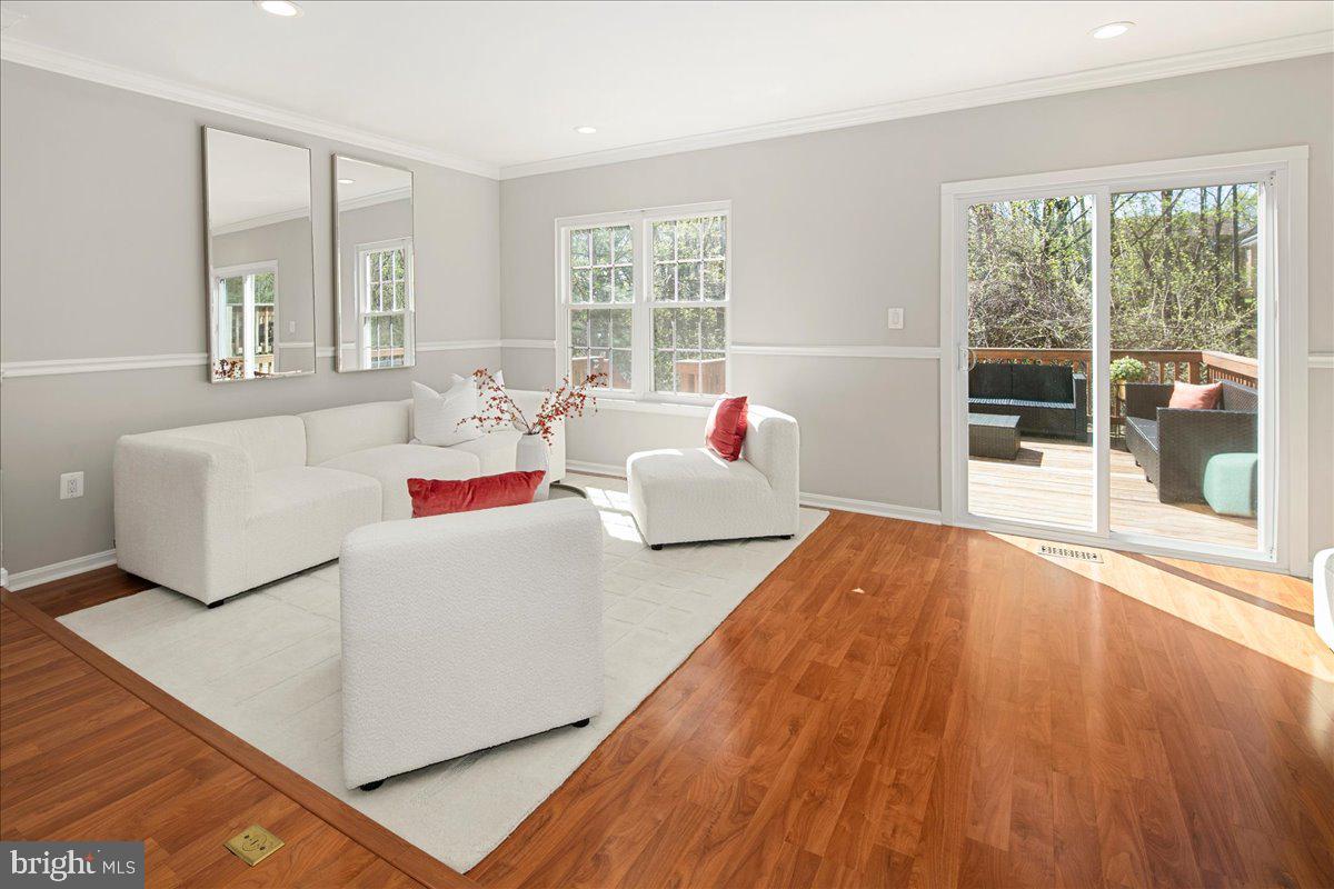 HUNTER VILLAGE - Residential