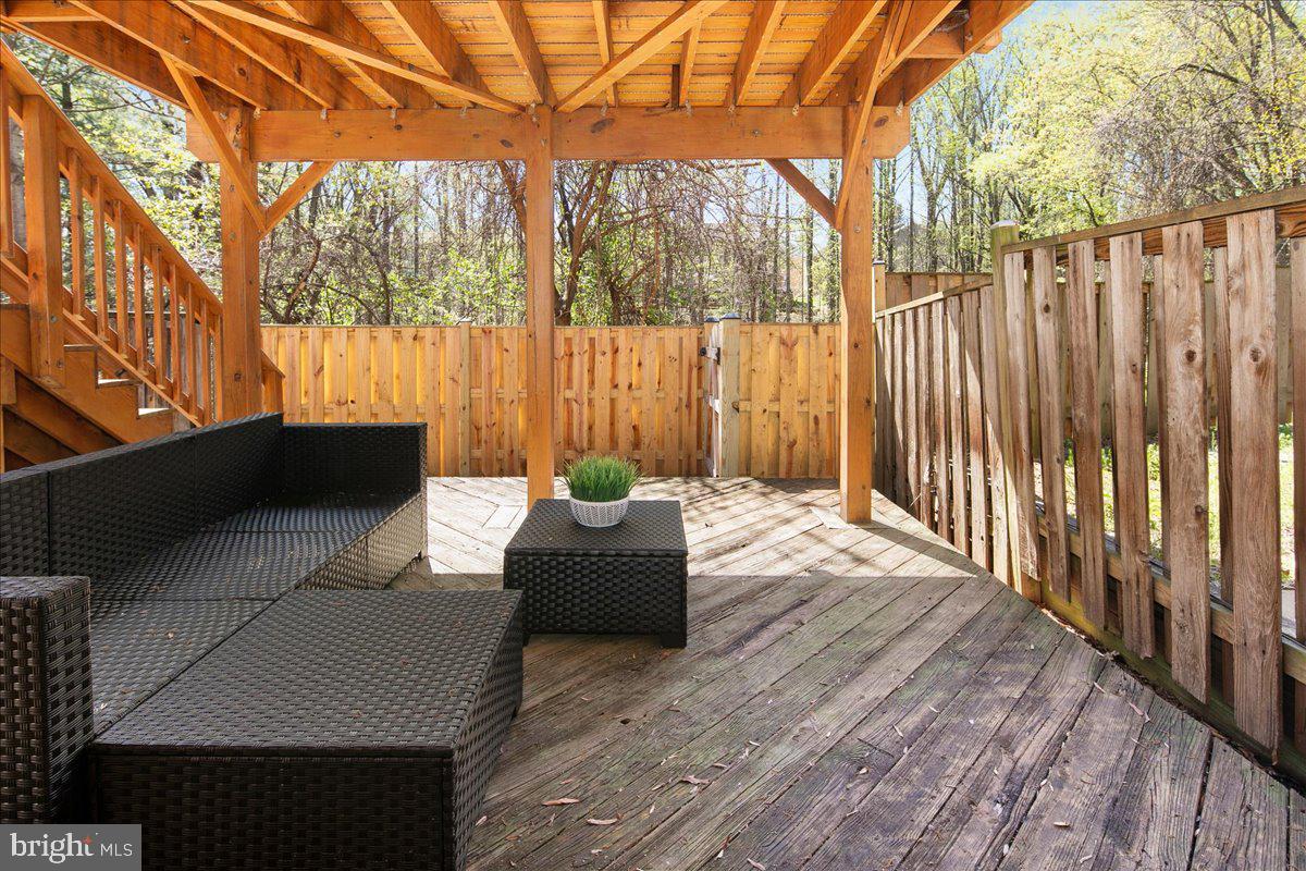 HUNTER VILLAGE - Residential