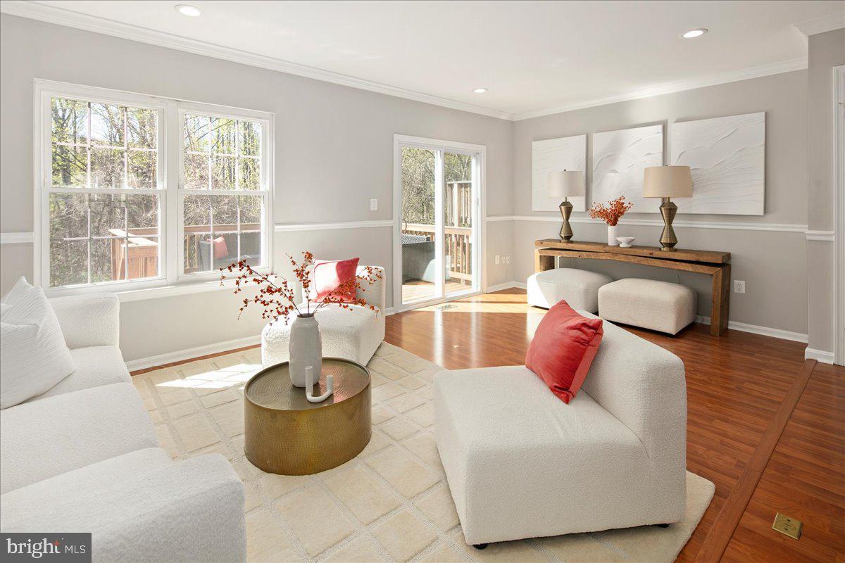 HUNTER VILLAGE - Residential