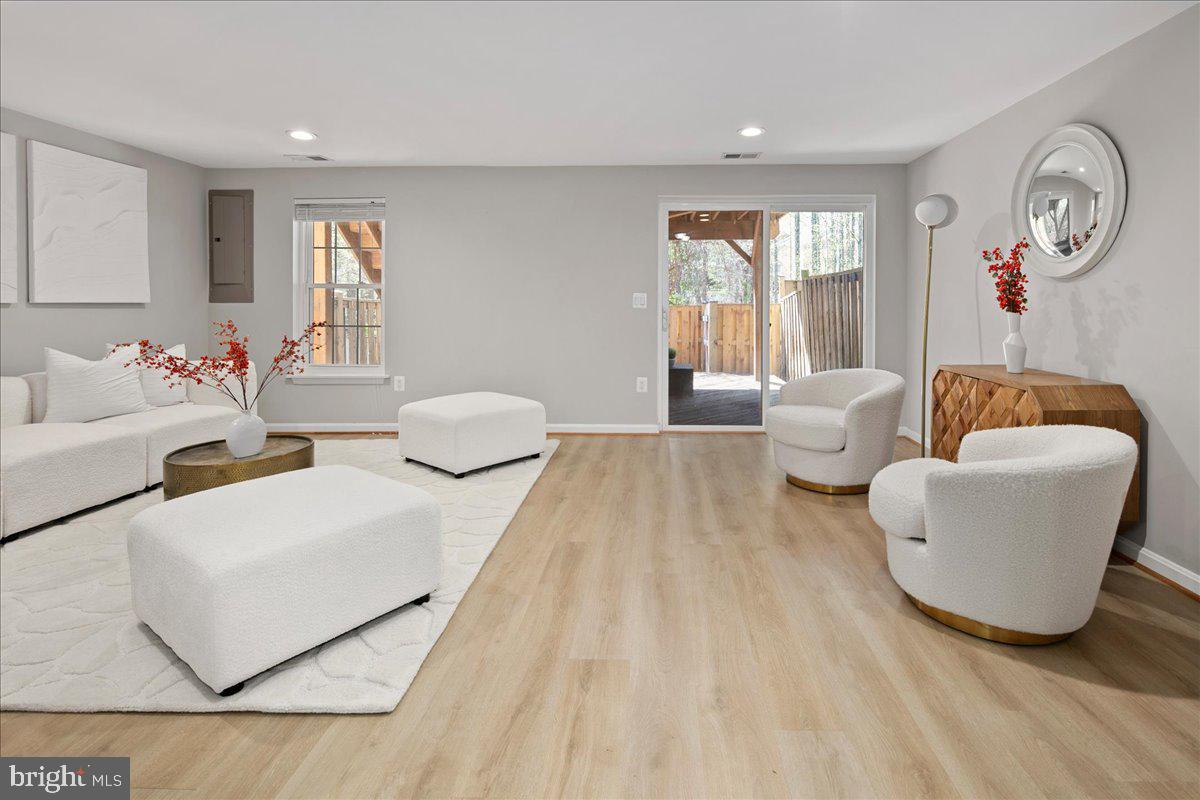 HUNTER VILLAGE - Residential