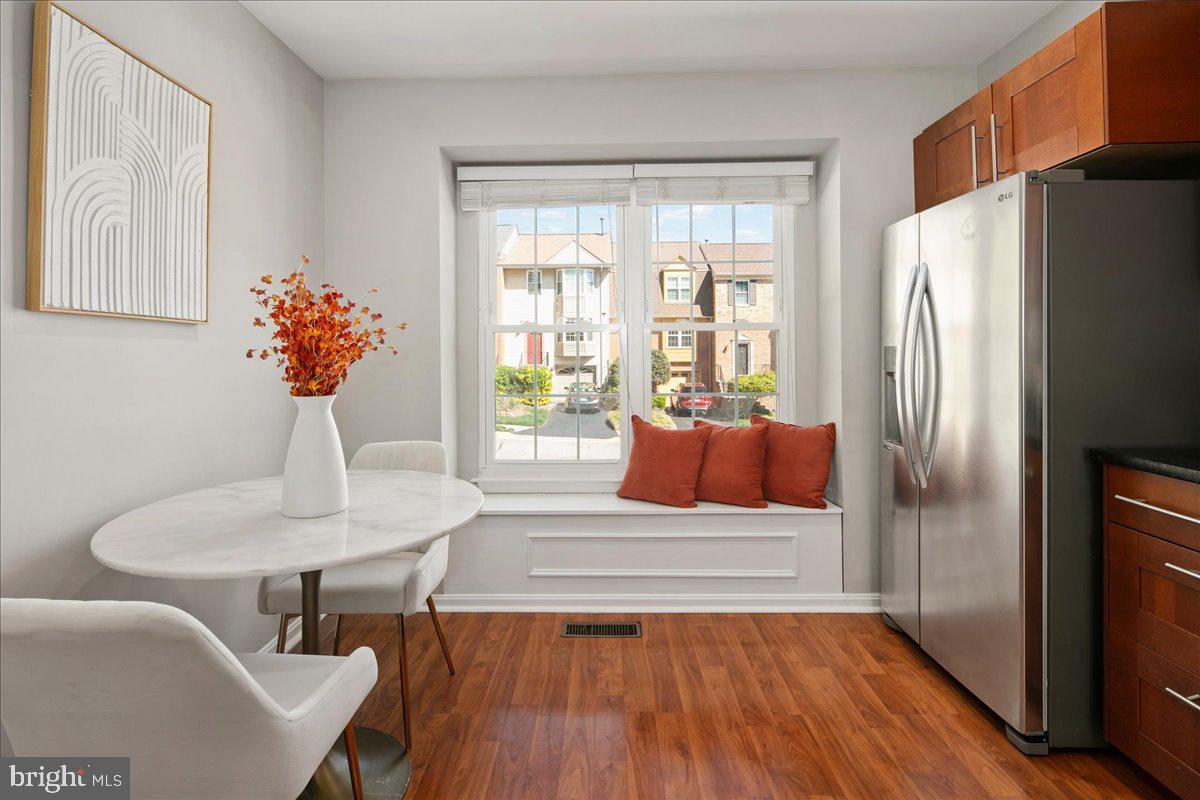 HUNTER VILLAGE - Residential