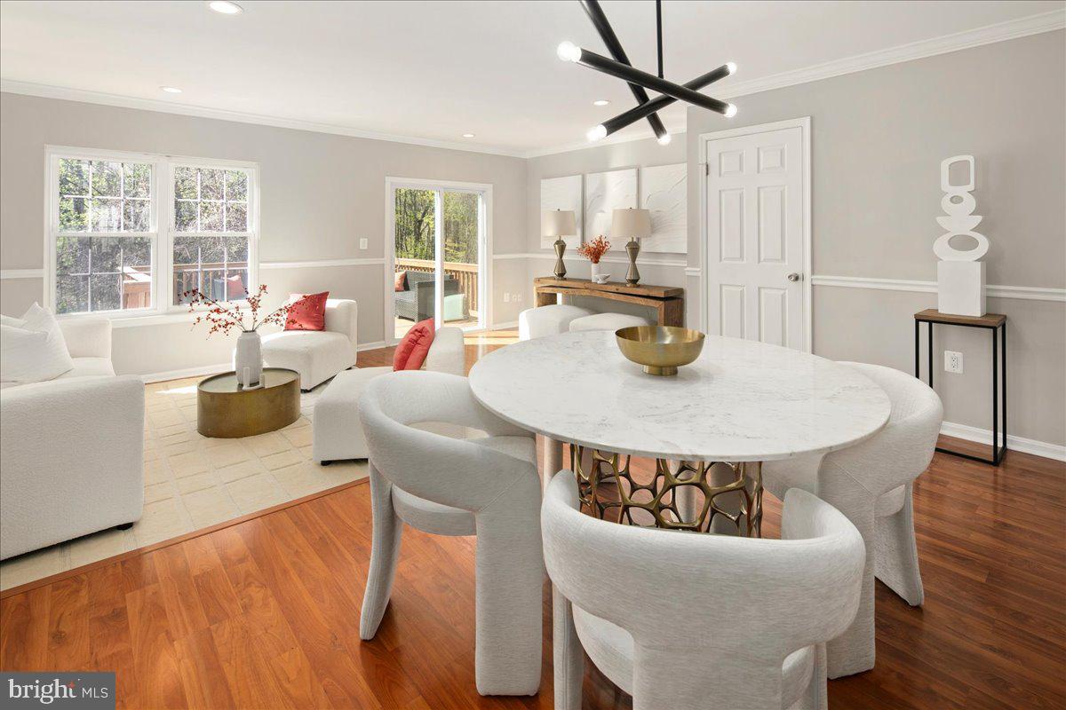 HUNTER VILLAGE - Residential