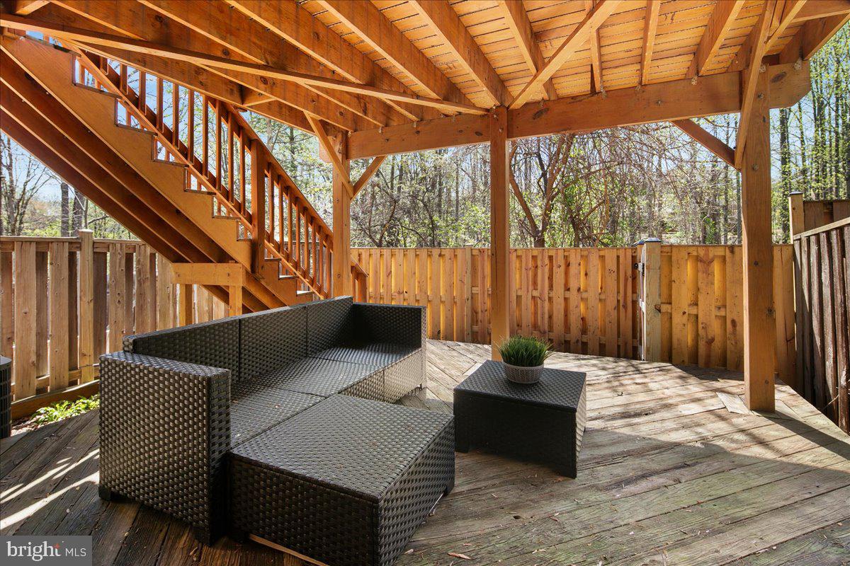 HUNTER VILLAGE - Residential