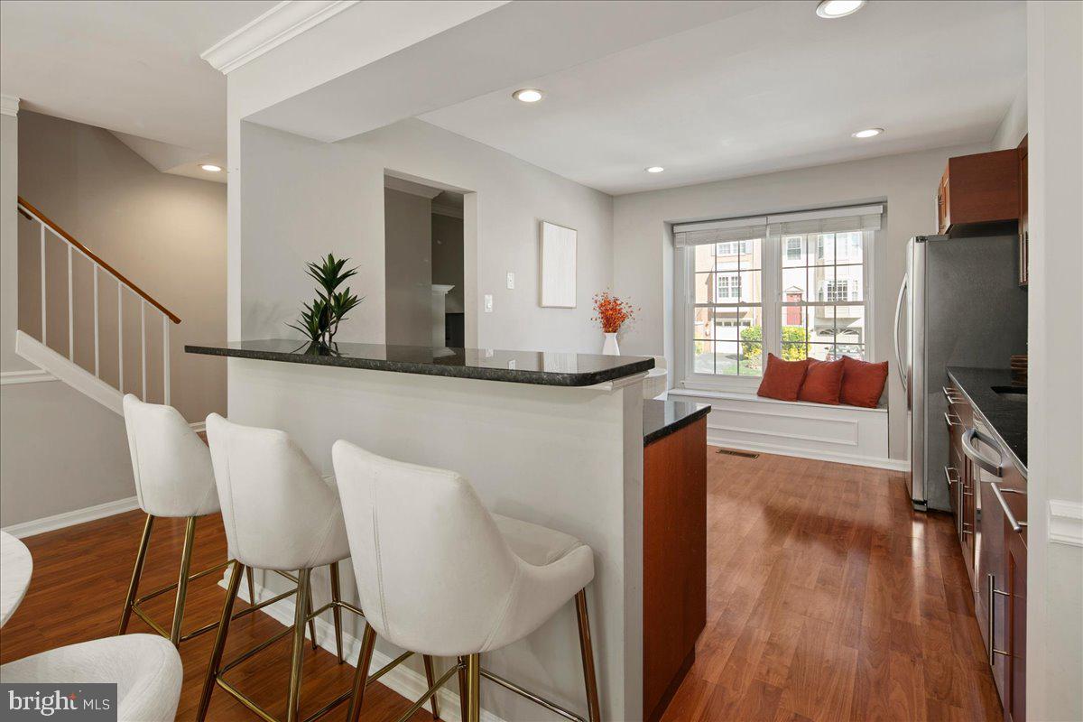 HUNTER VILLAGE - Residential