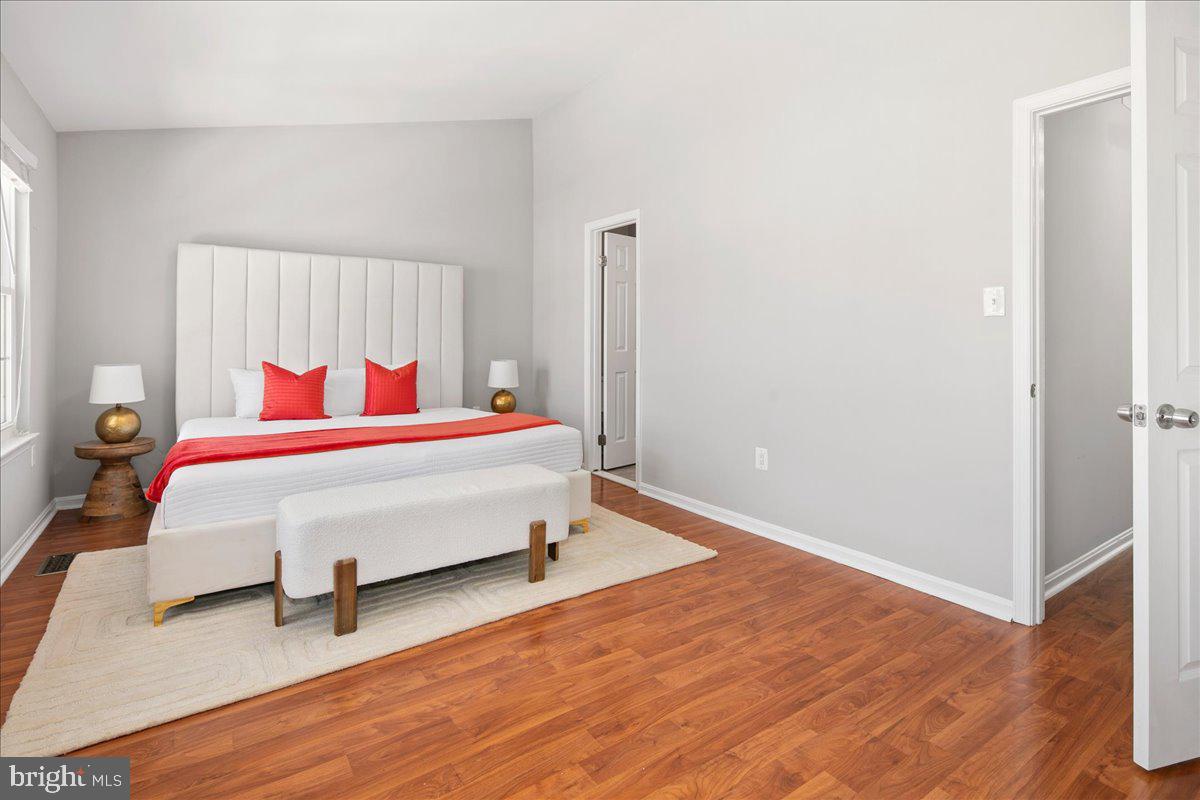 HUNTER VILLAGE - Residential