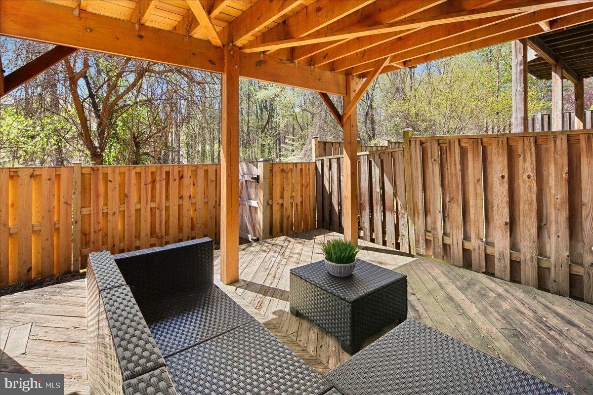 HUNTER VILLAGE - Residential