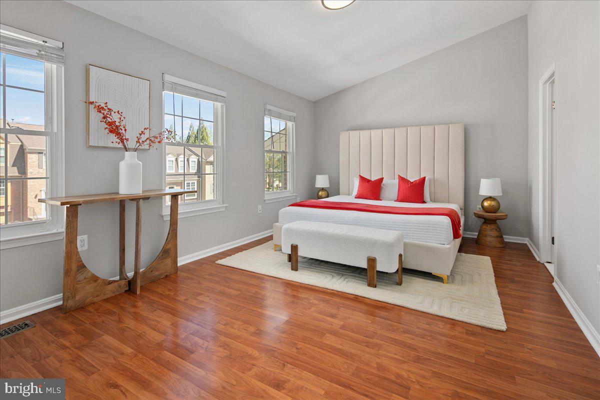 HUNTER VILLAGE - Residential