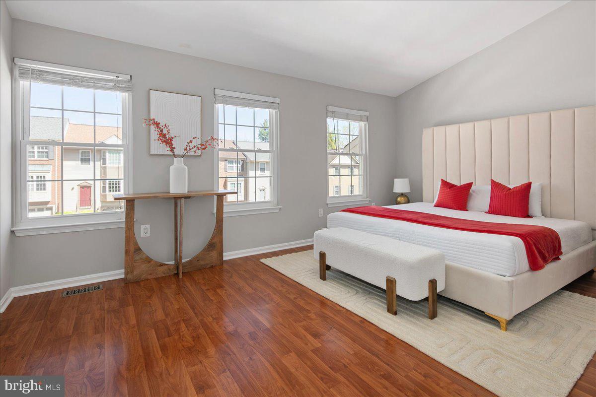 HUNTER VILLAGE - Residential