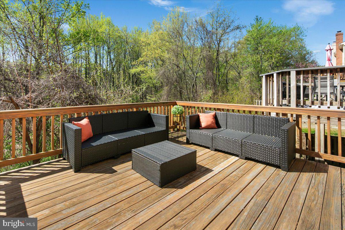 HUNTER VILLAGE - Residential