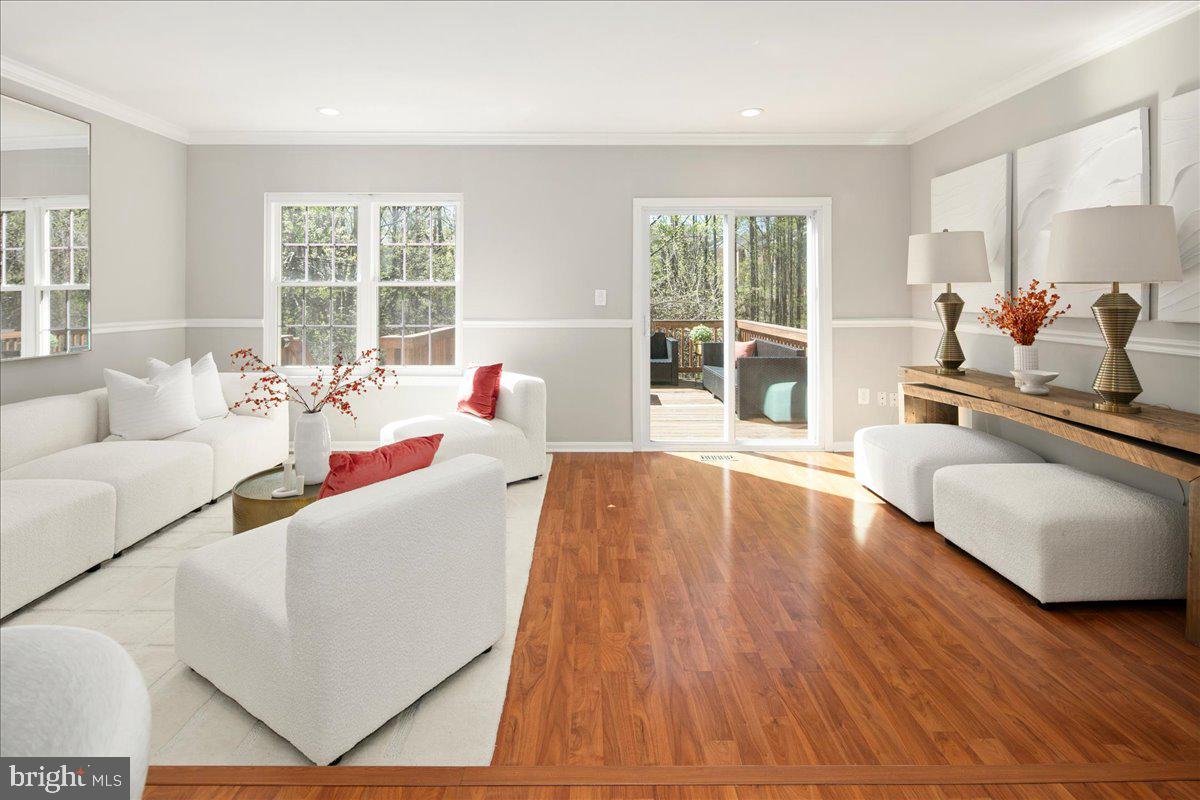 HUNTER VILLAGE - Residential