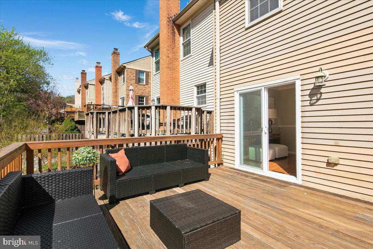 HUNTER VILLAGE - Residential