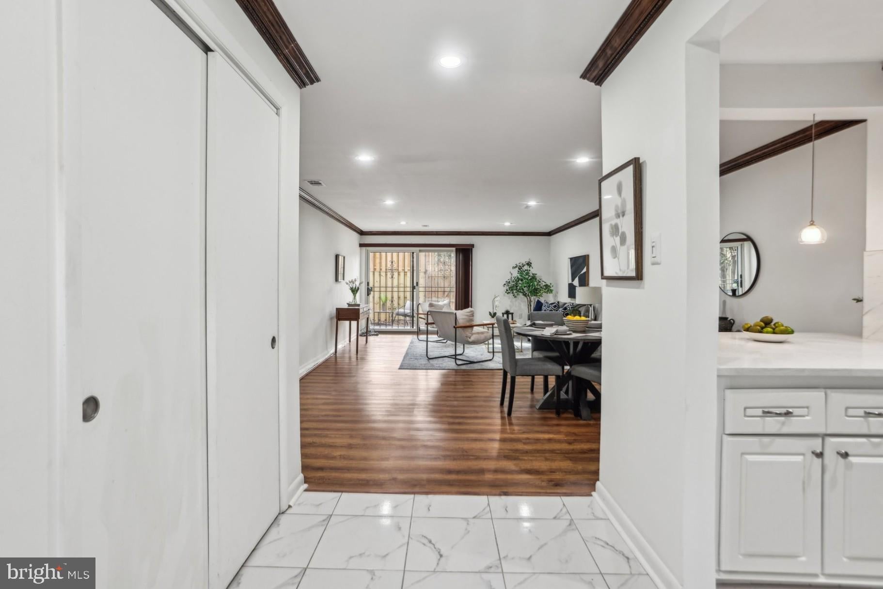 502 BRUMMEL COURT NW