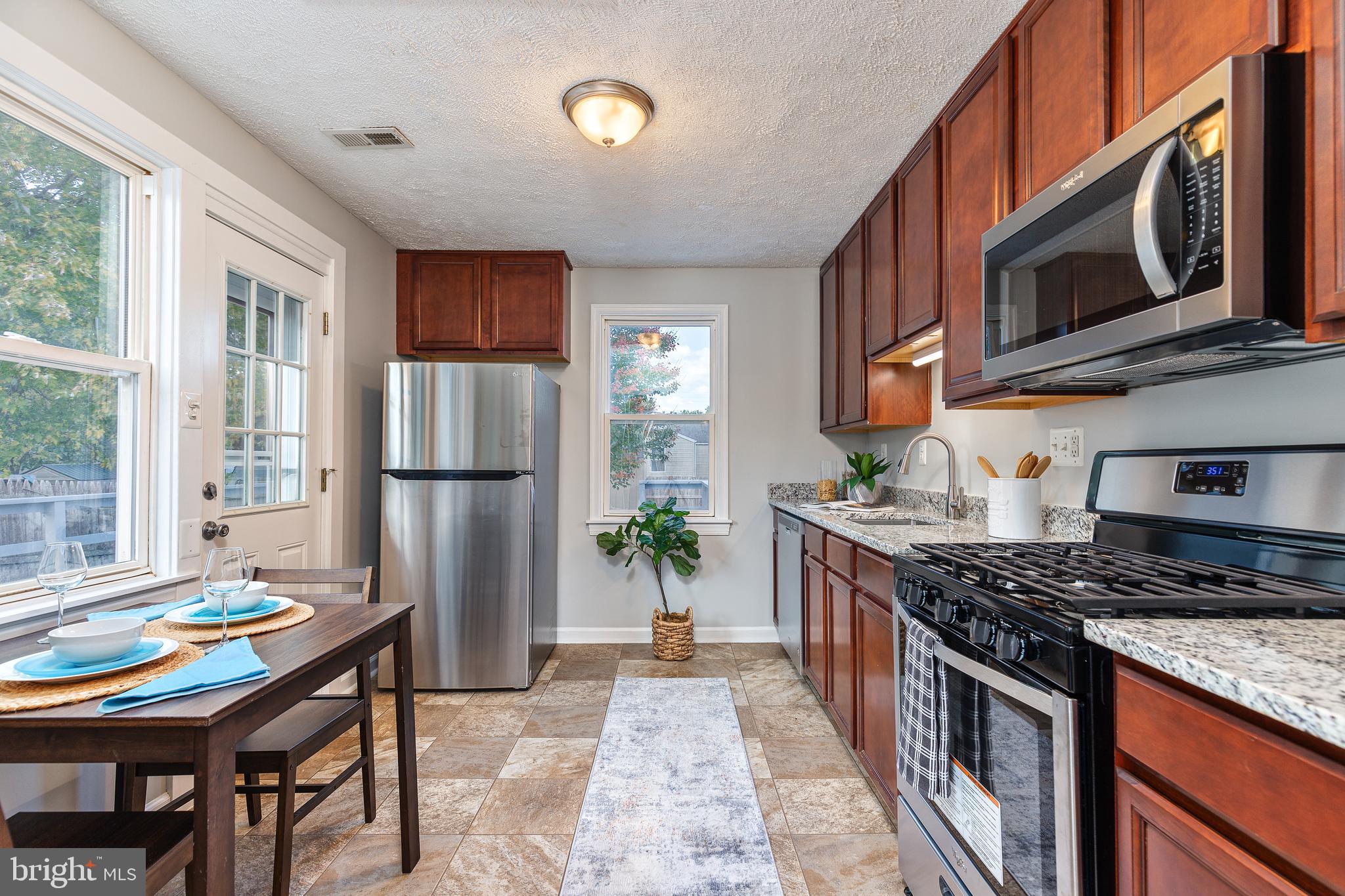 SWAN MEADOWS - Residential