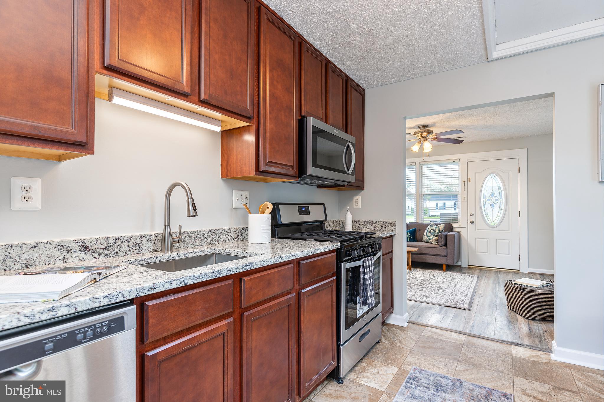 SWAN MEADOWS - Residential