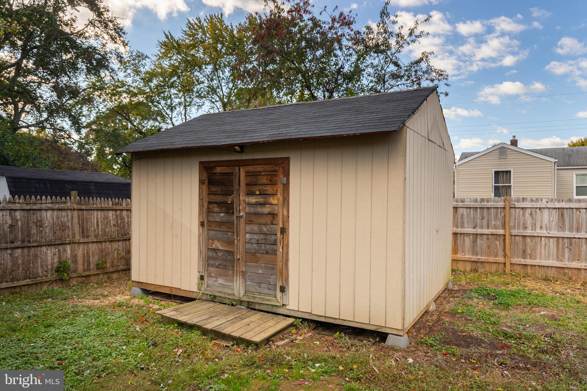 SWAN MEADOWS - Residential