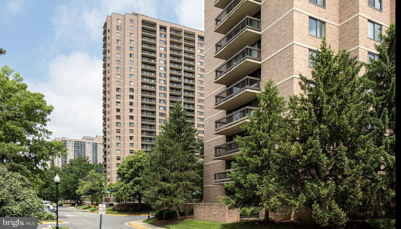 SKYLINE SQUARE CONDO - Residential Lease