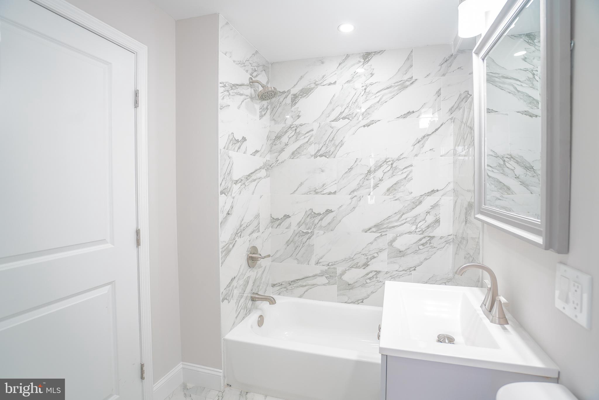 WEST PASSYUNK - Residential Income