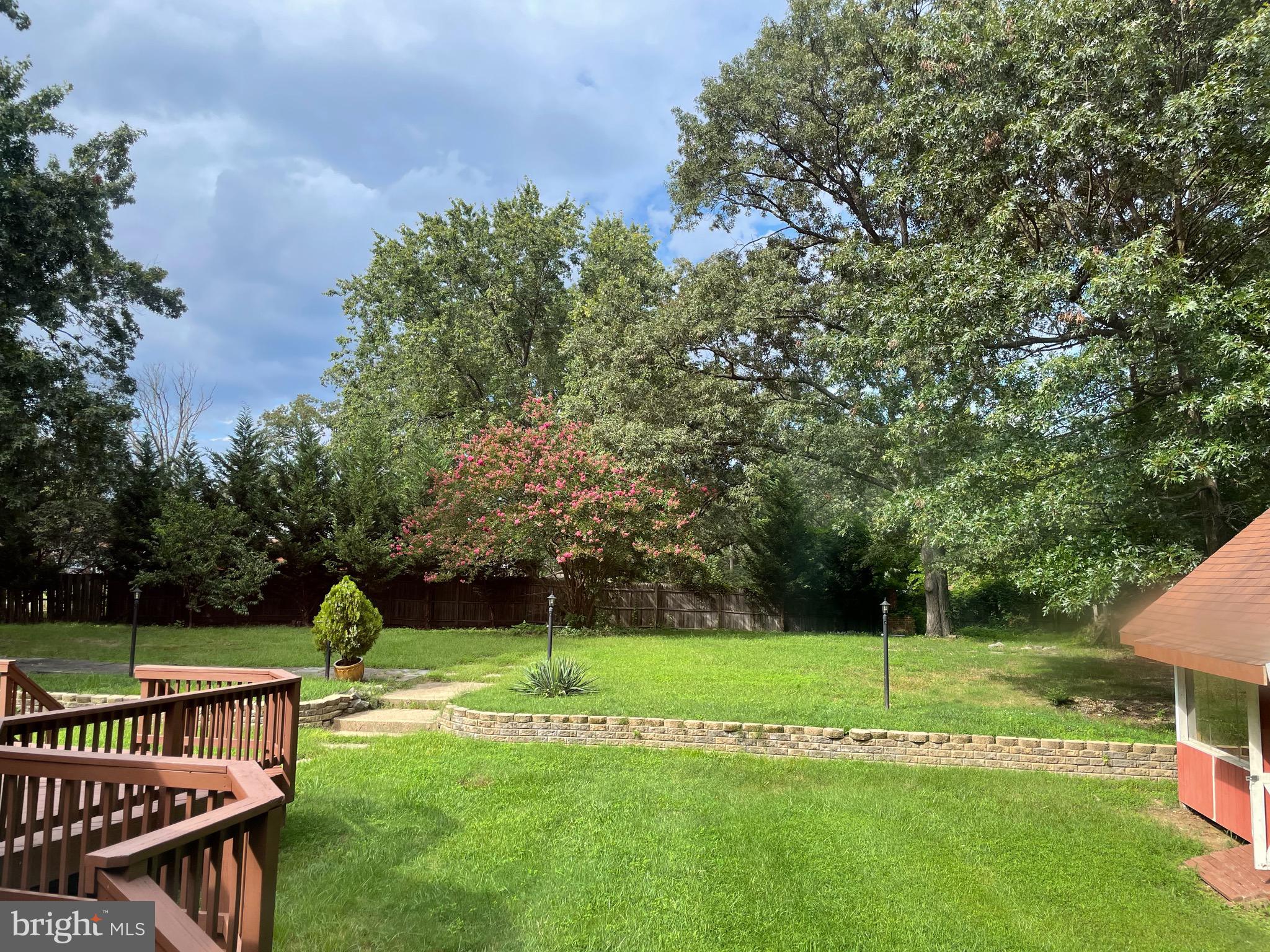 BEVERLY FOREST - Residential