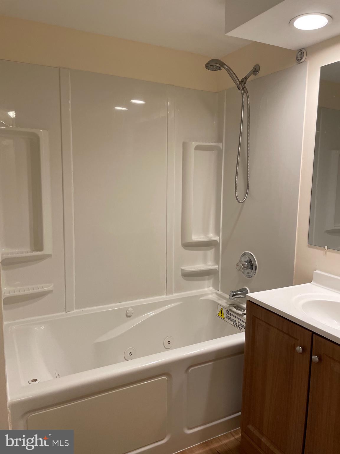 BEVERLY FOREST - Residential